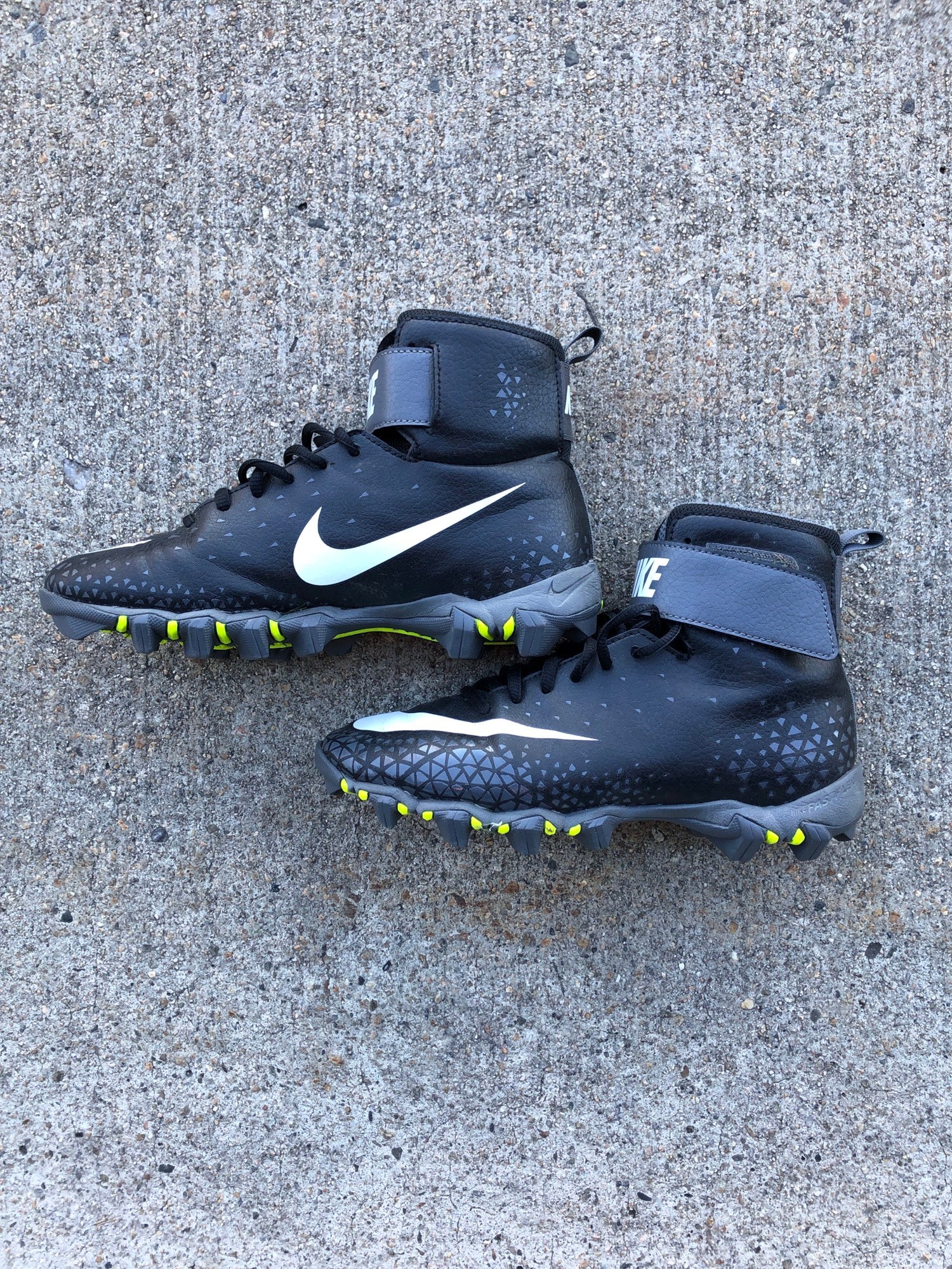 mens nike high top football cleats