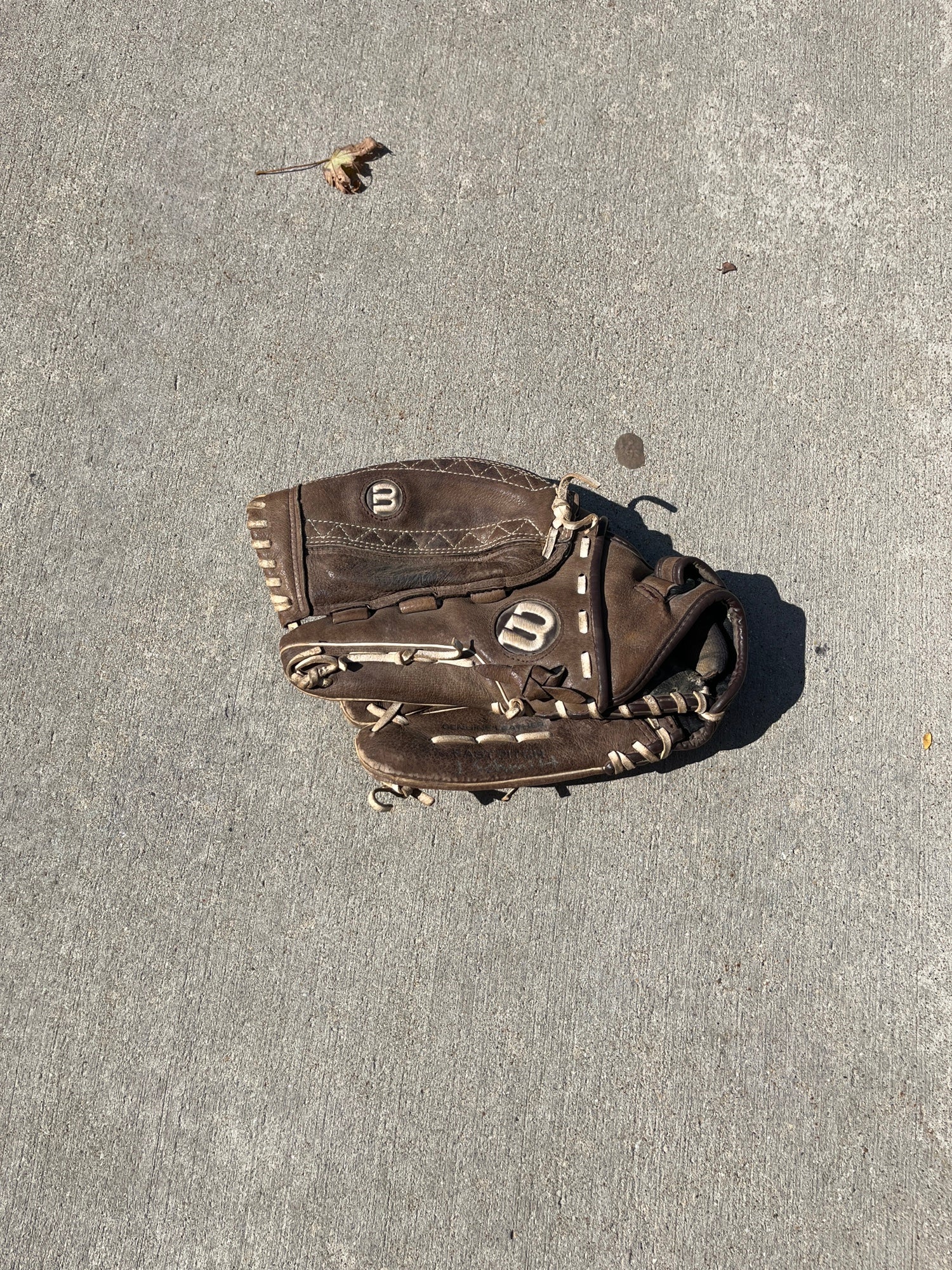 Used Wilson A440 Fastpitch Left Hand Throw Outfield Softball Glove 12.5