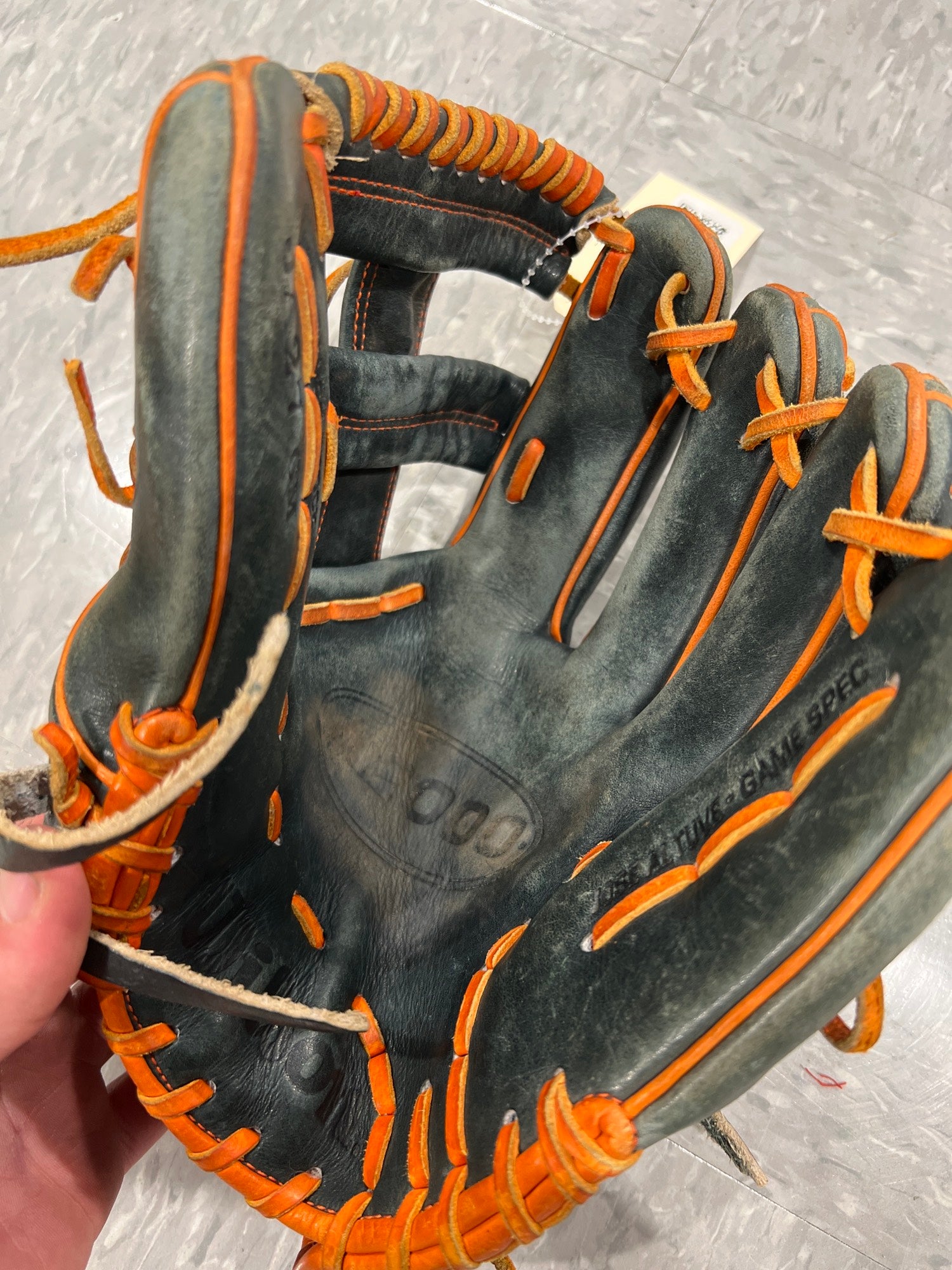 Used Wilson A2000 Right Hand Throw Baseball Glove 11.5" SidelineSwap