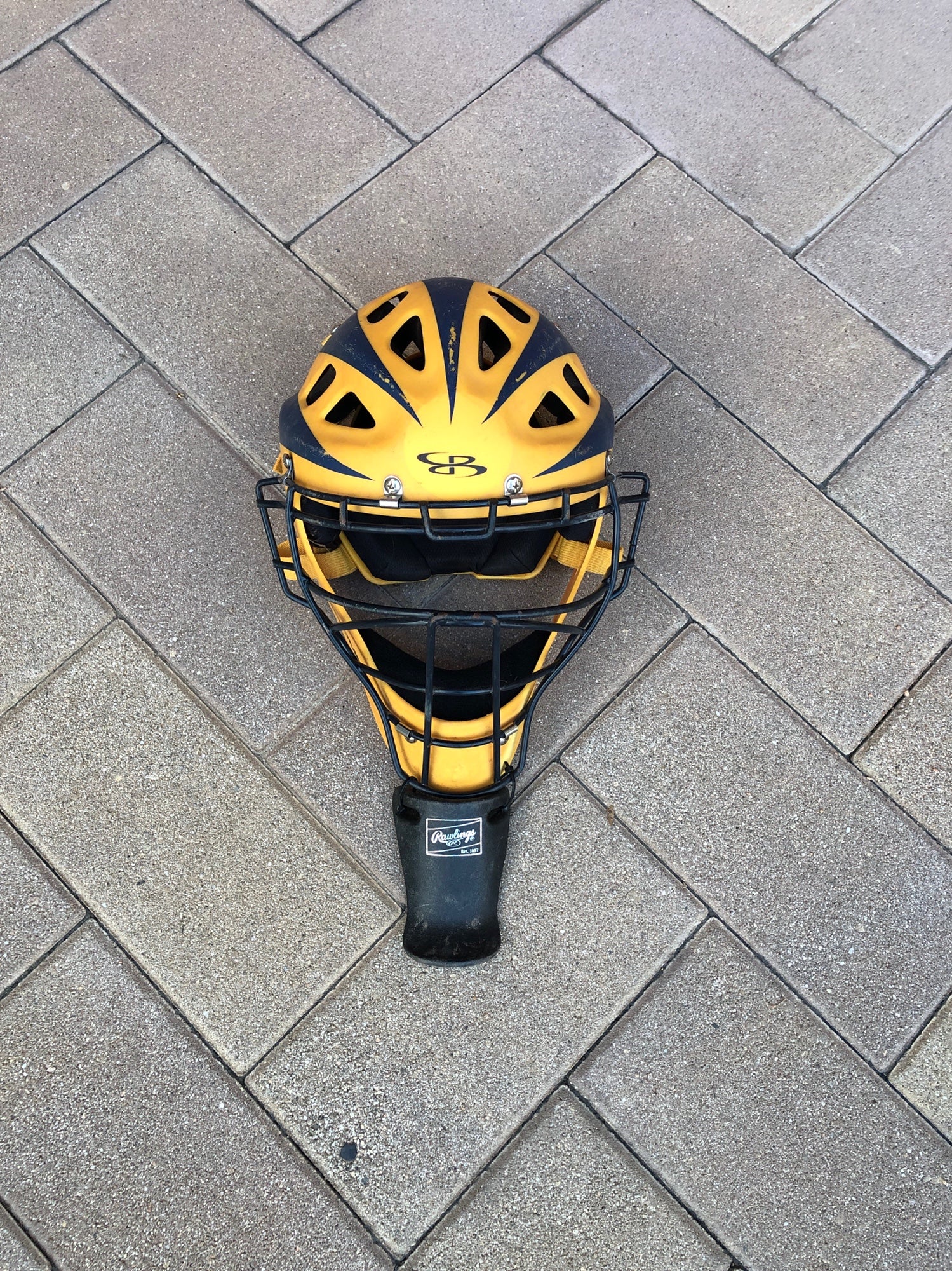 Used Boombah Catcher's Mask 7 7 1/2 SidelineSwap