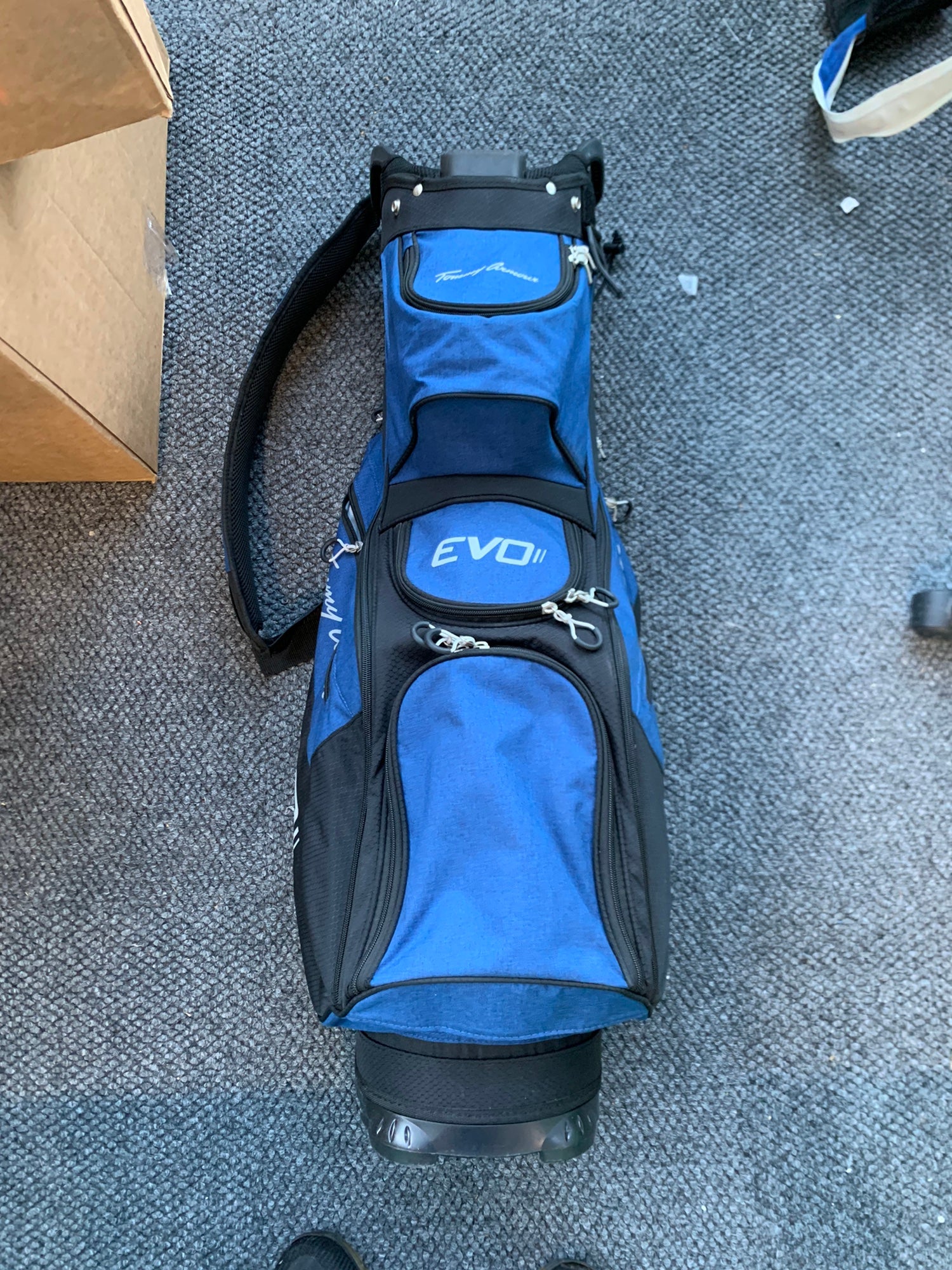 Used Men's Tommy Armour Evo 2 Carry Bag SidelineSwap