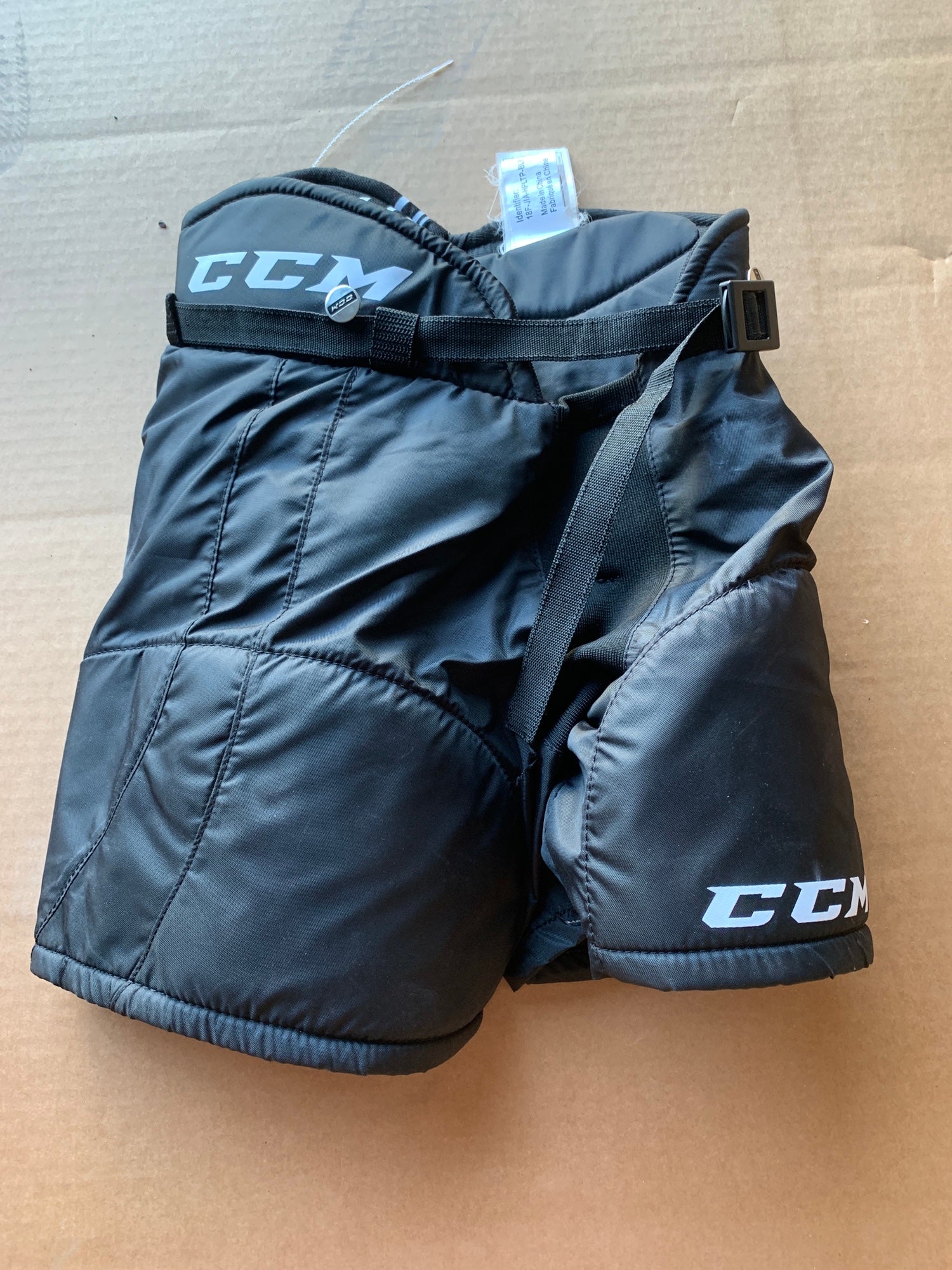 Youth Used Medium CCM LTP Hockey Pants SidelineSwap