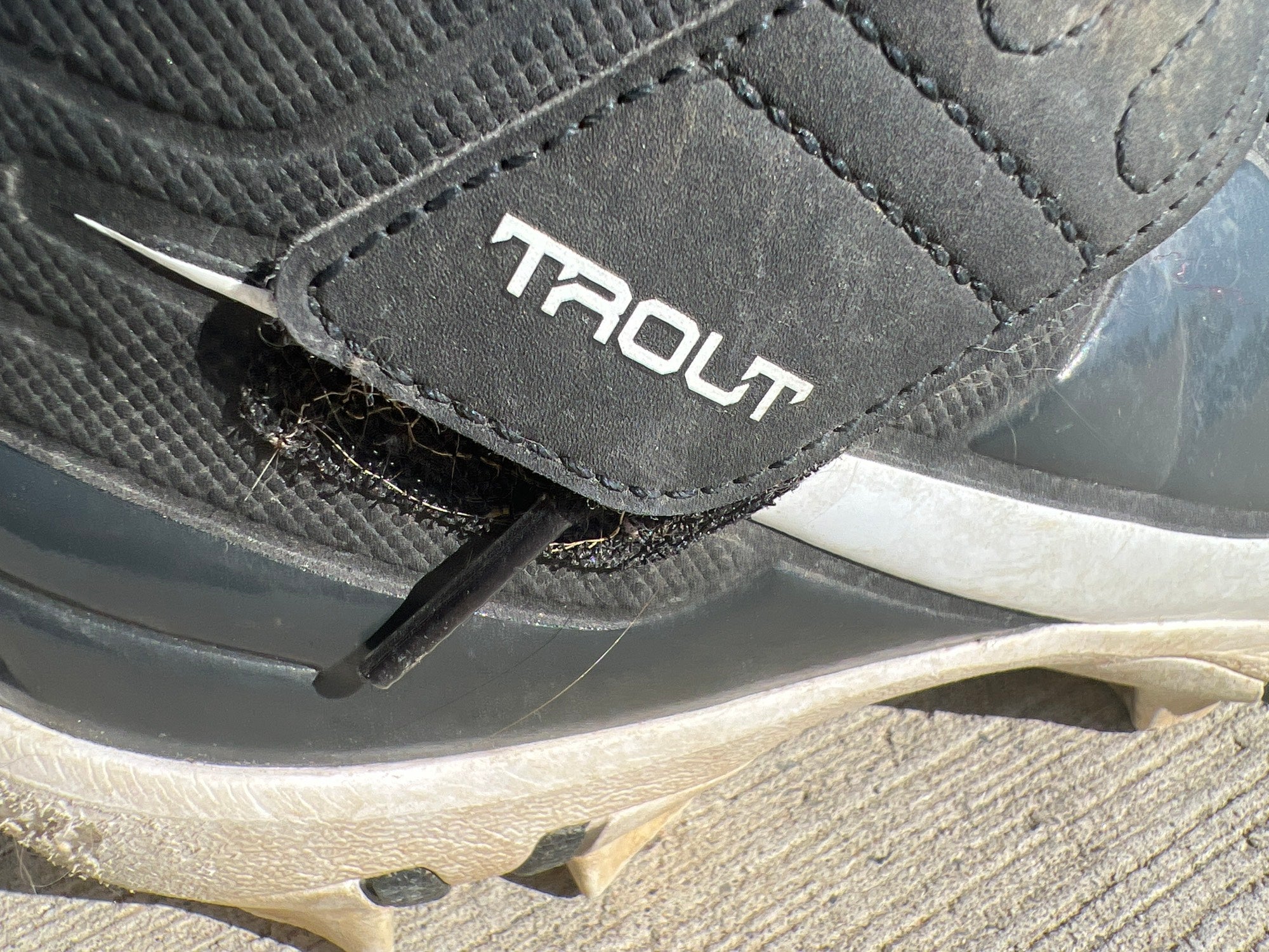 Black Used Youth Men's Men's 5.5 (W 6.5) Molded Nike Trout Cleat Height