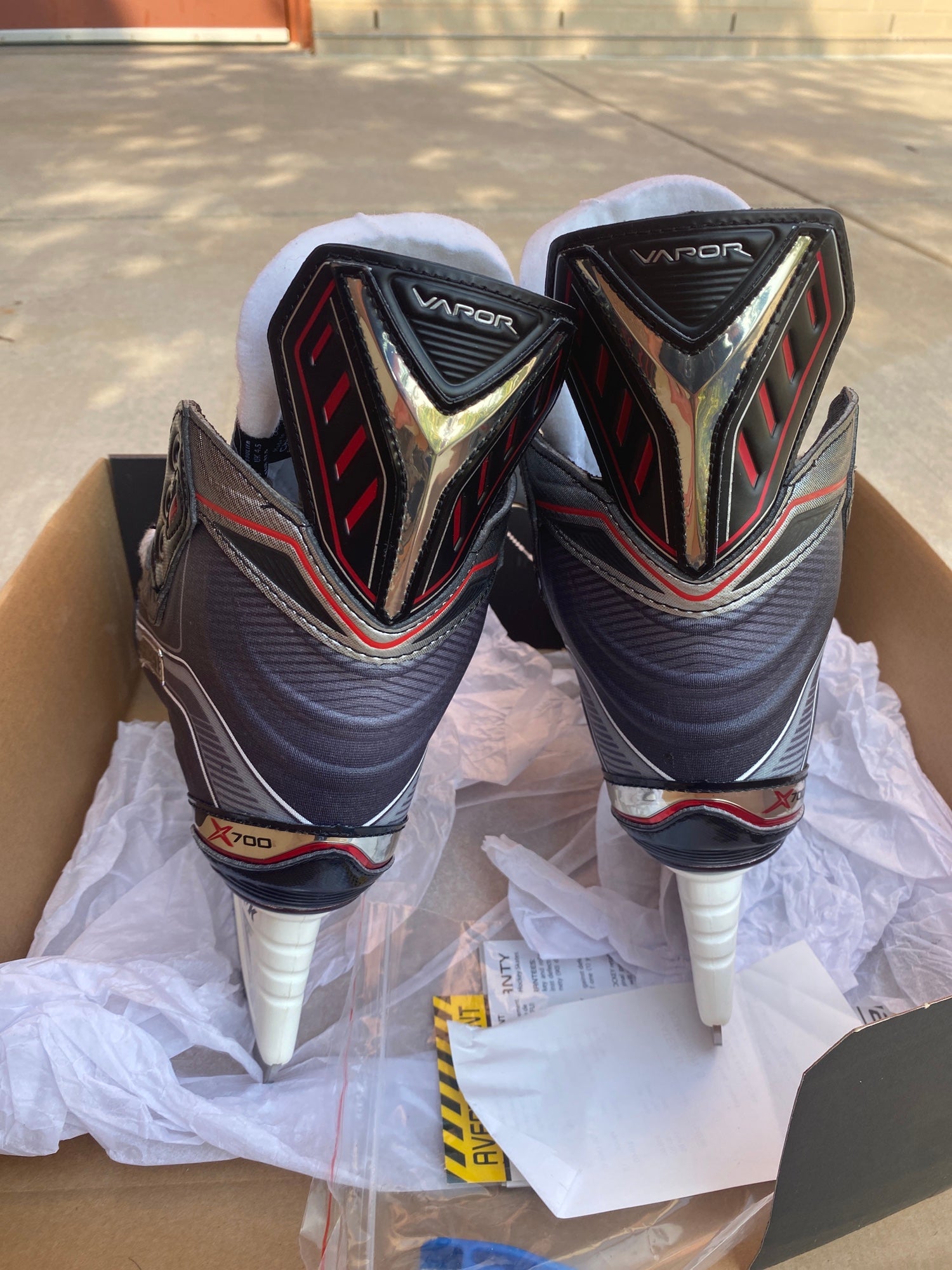 bauer vapor x700 junior skates