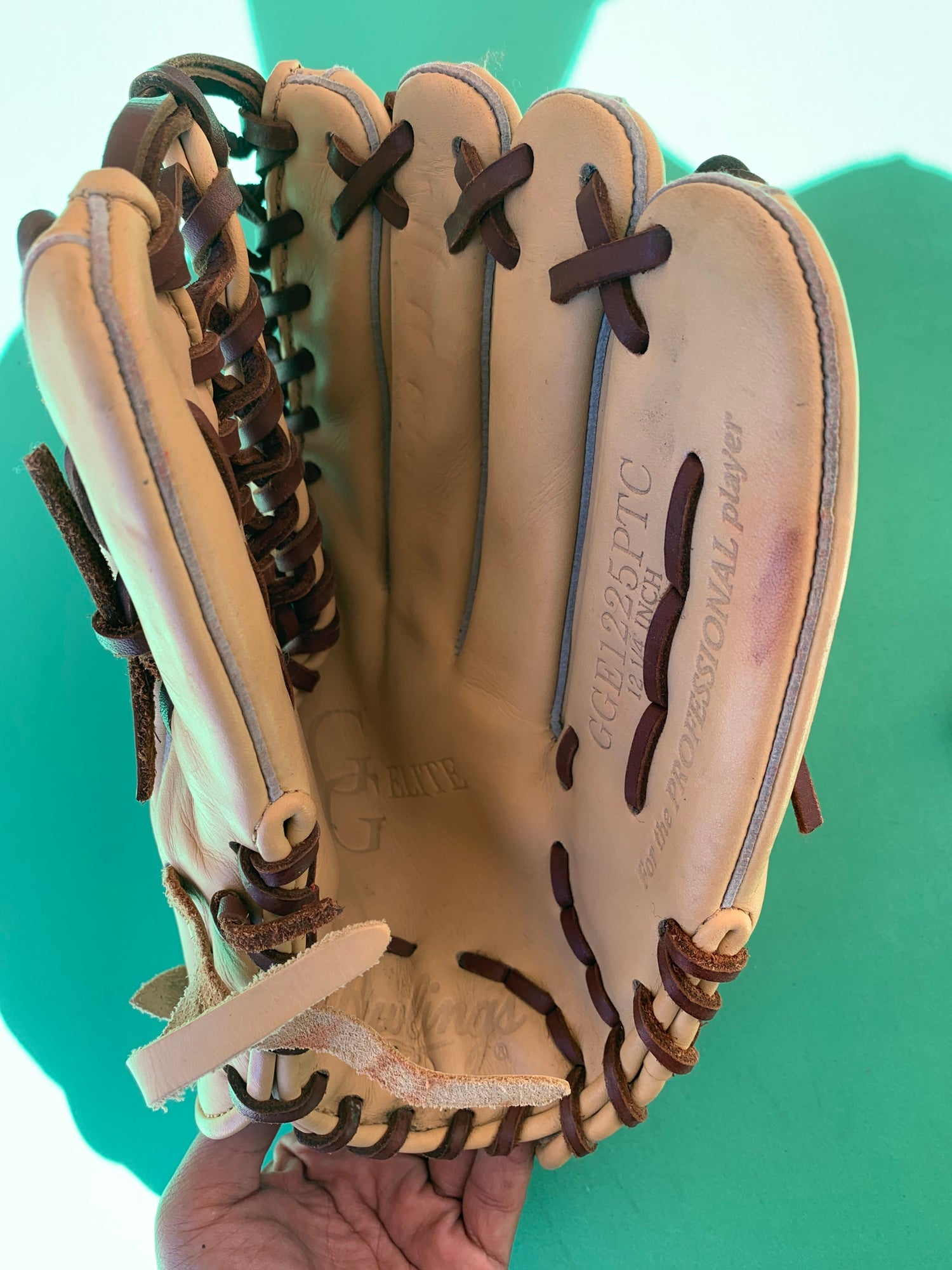 Used Rawlings Gold Glove Elite Right Hand Throw Outfield Baseball Glove