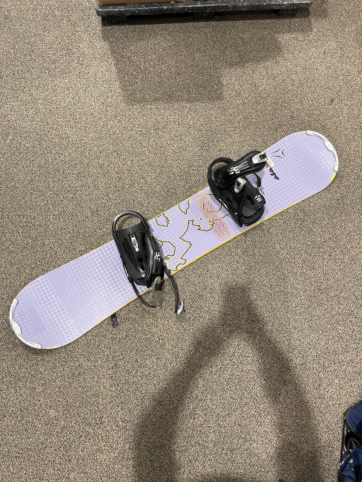 Used 151 155 cm Atomic Snowboard All Mountain Soft SidelineSwap
