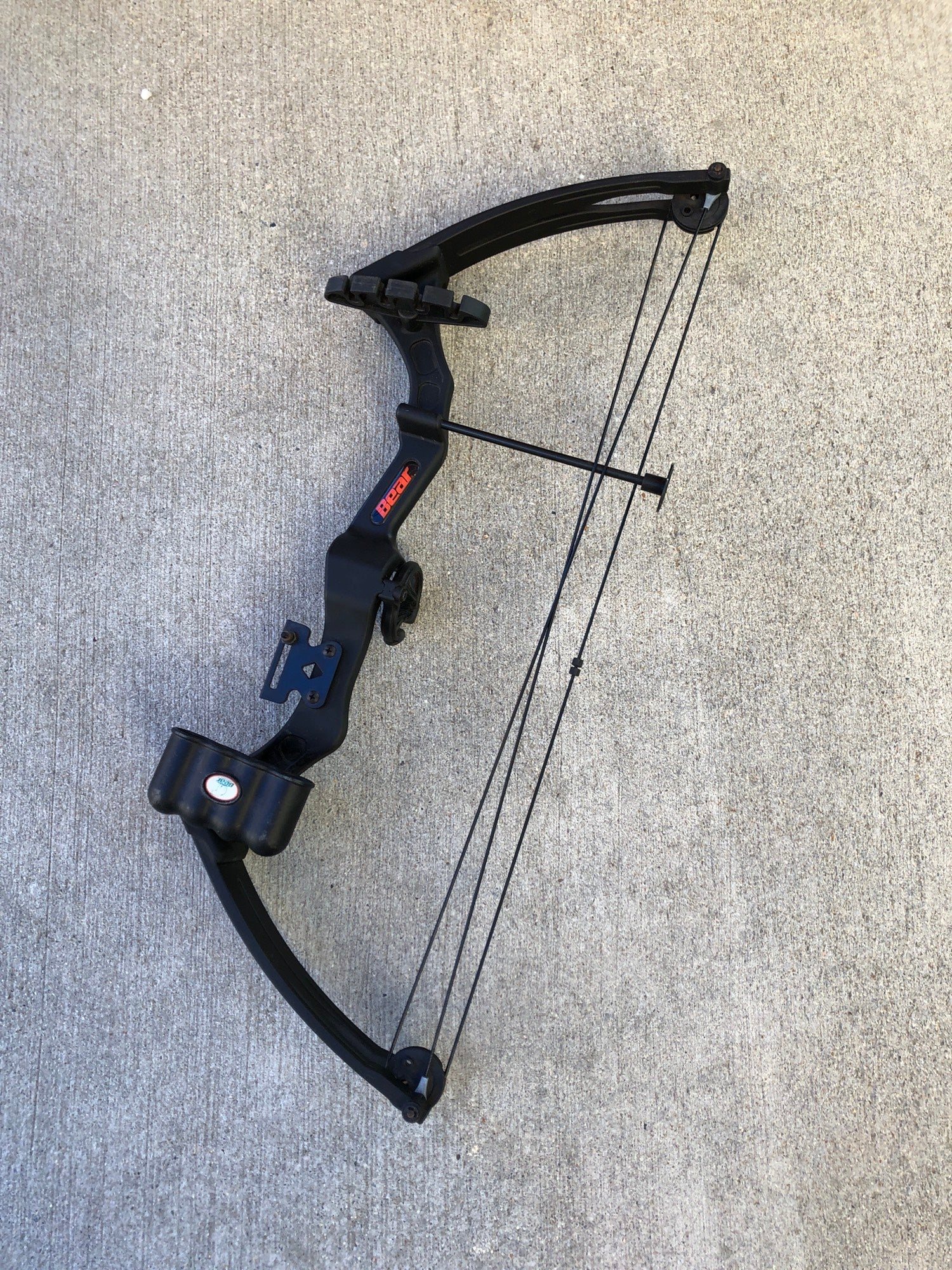 Used Bear Brave III Archery Bow SidelineSwap