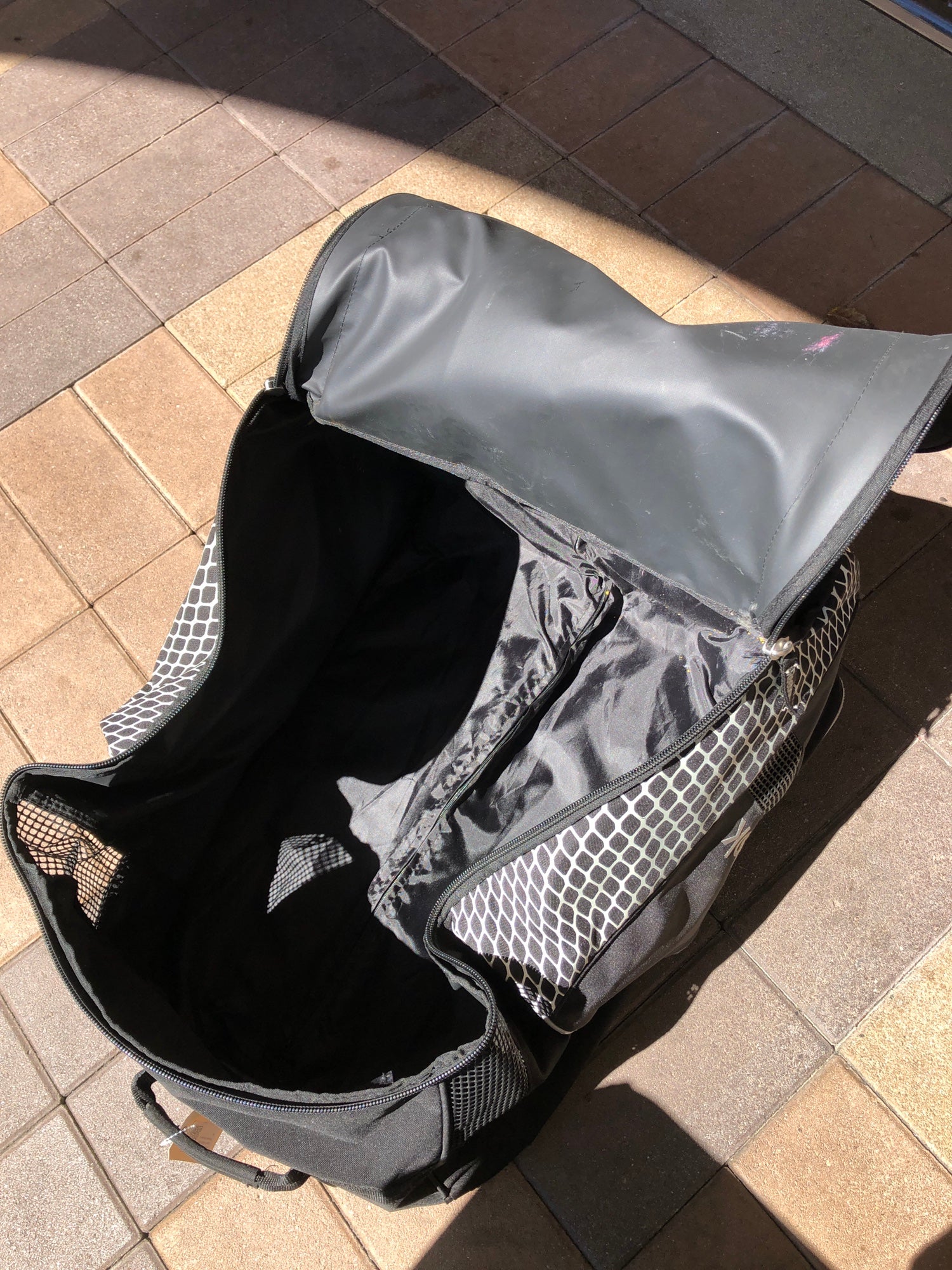 Used Reebok 18K Wheeled Hockey Bag SidelineSwap