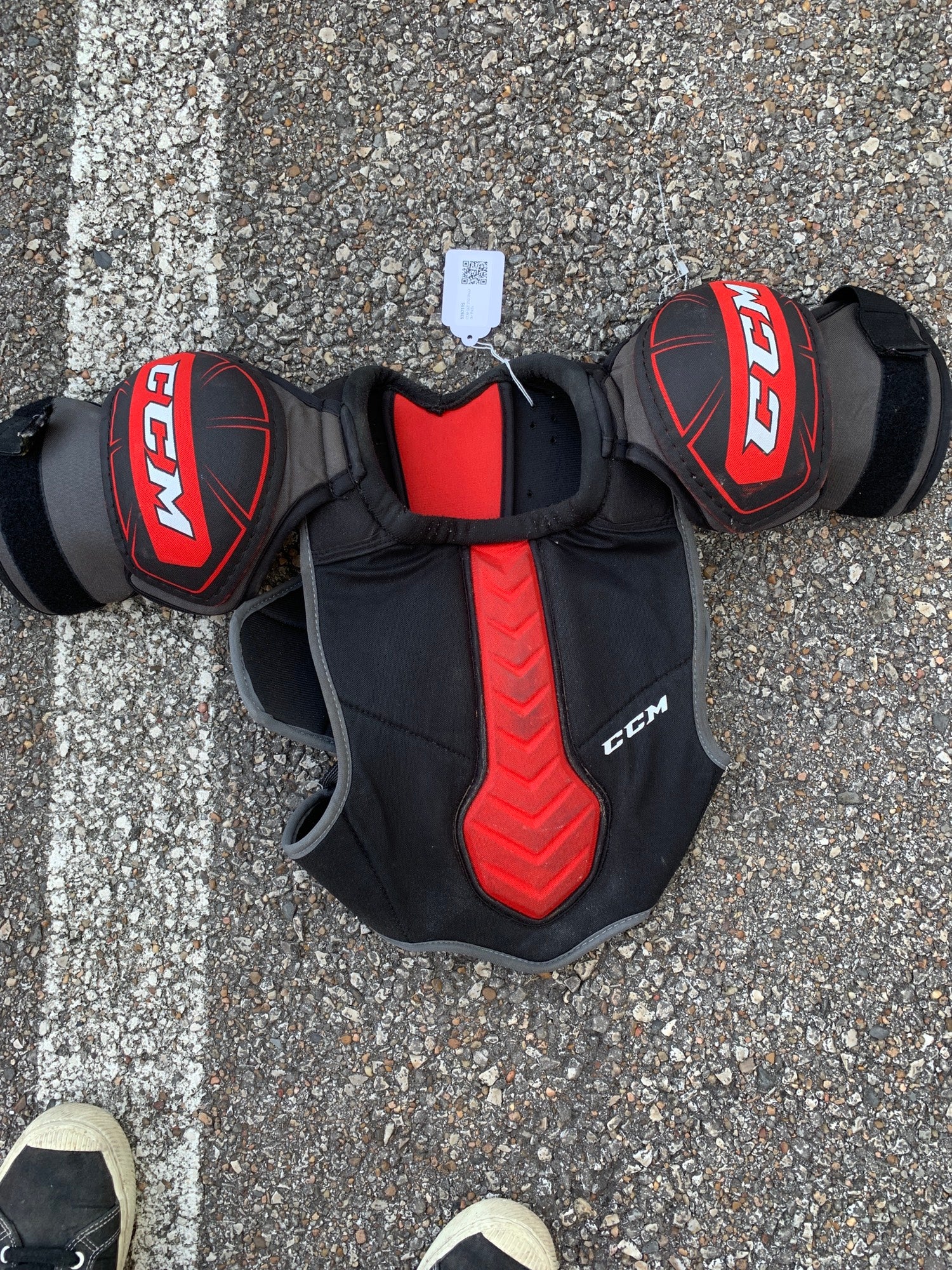 CCM QLT 250 Shoulder Pads SidelineSwap
