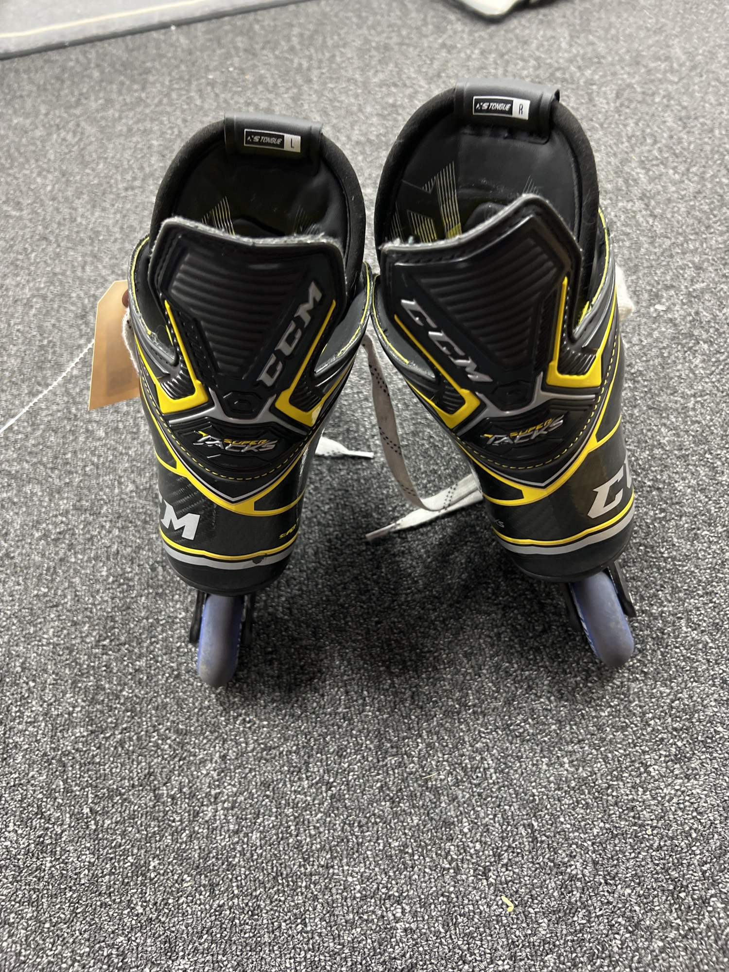 Used CCM Tacks 9370R Inline Skates D&R (Regular) SidelineSwap