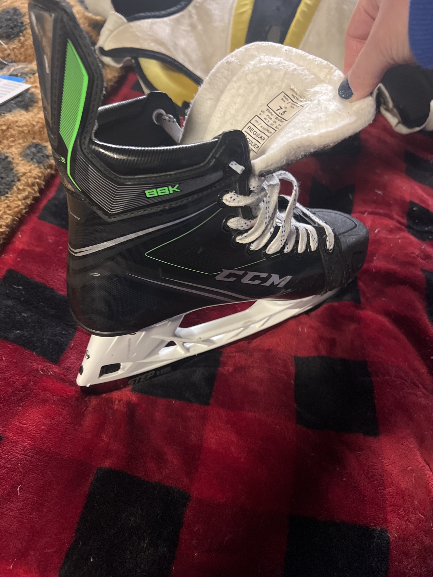 Used CCM Regular Width Size 7.5 RibCor 88K Hockey Skates SidelineSwap