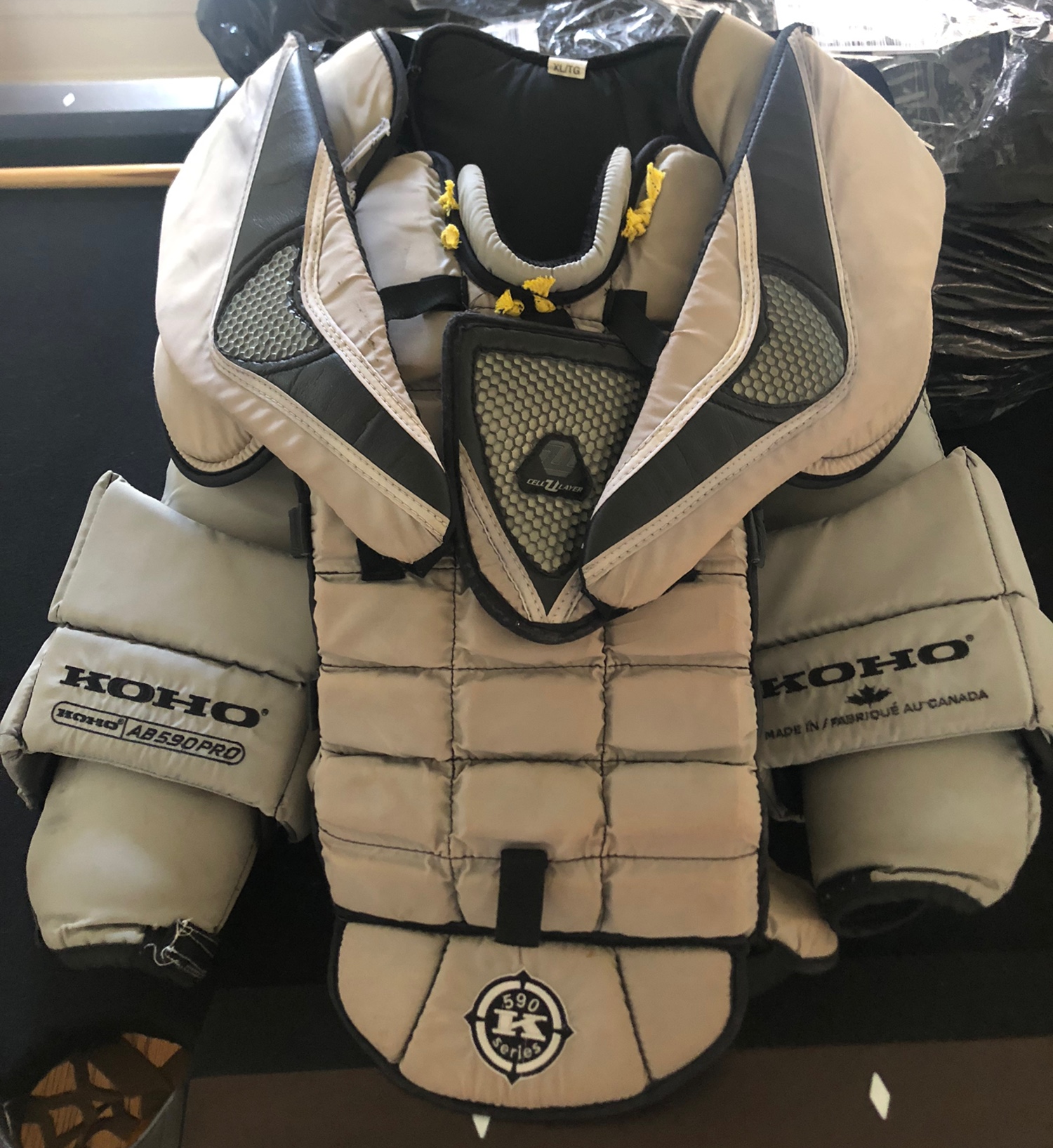 Koho 590 Pro Stock Ice Hockey Goalie Chest Protector C/A Size Senior XL