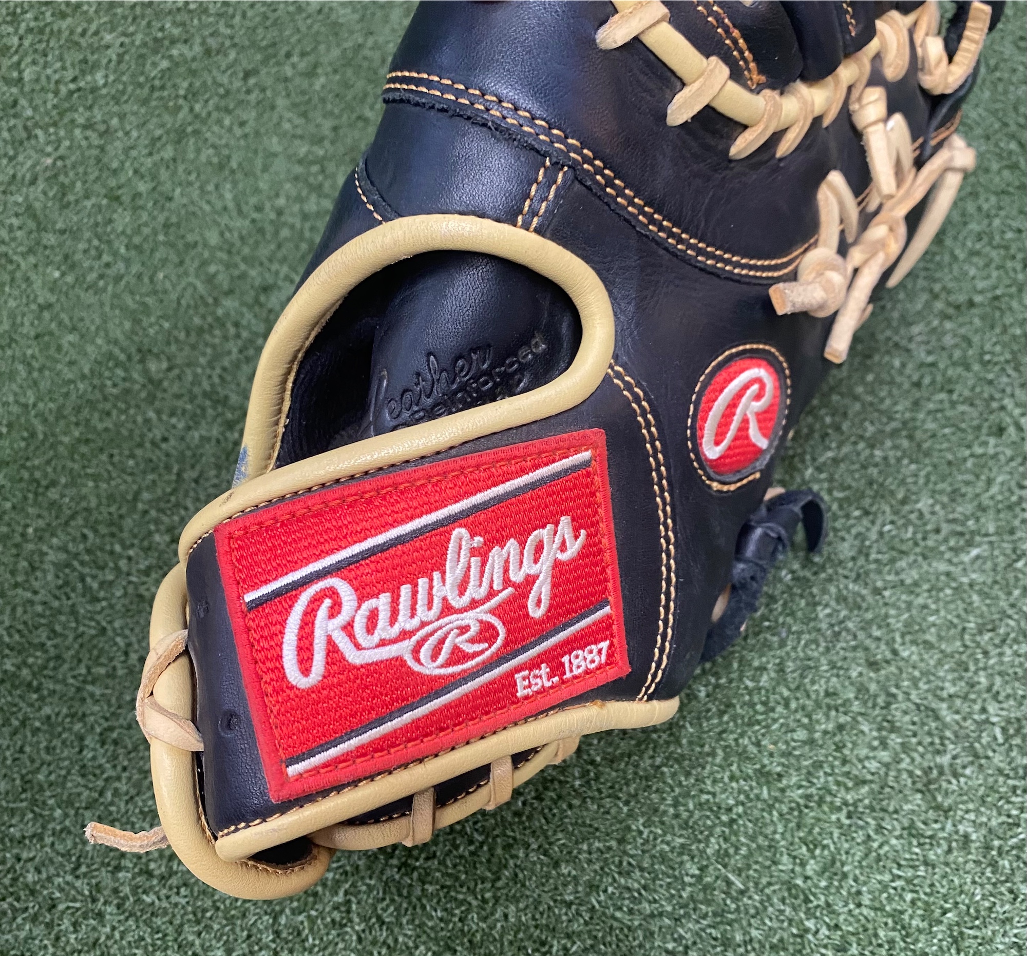 Rawlings Gold Glove Elite 13” First Base Glove (1356) SidelineSwap