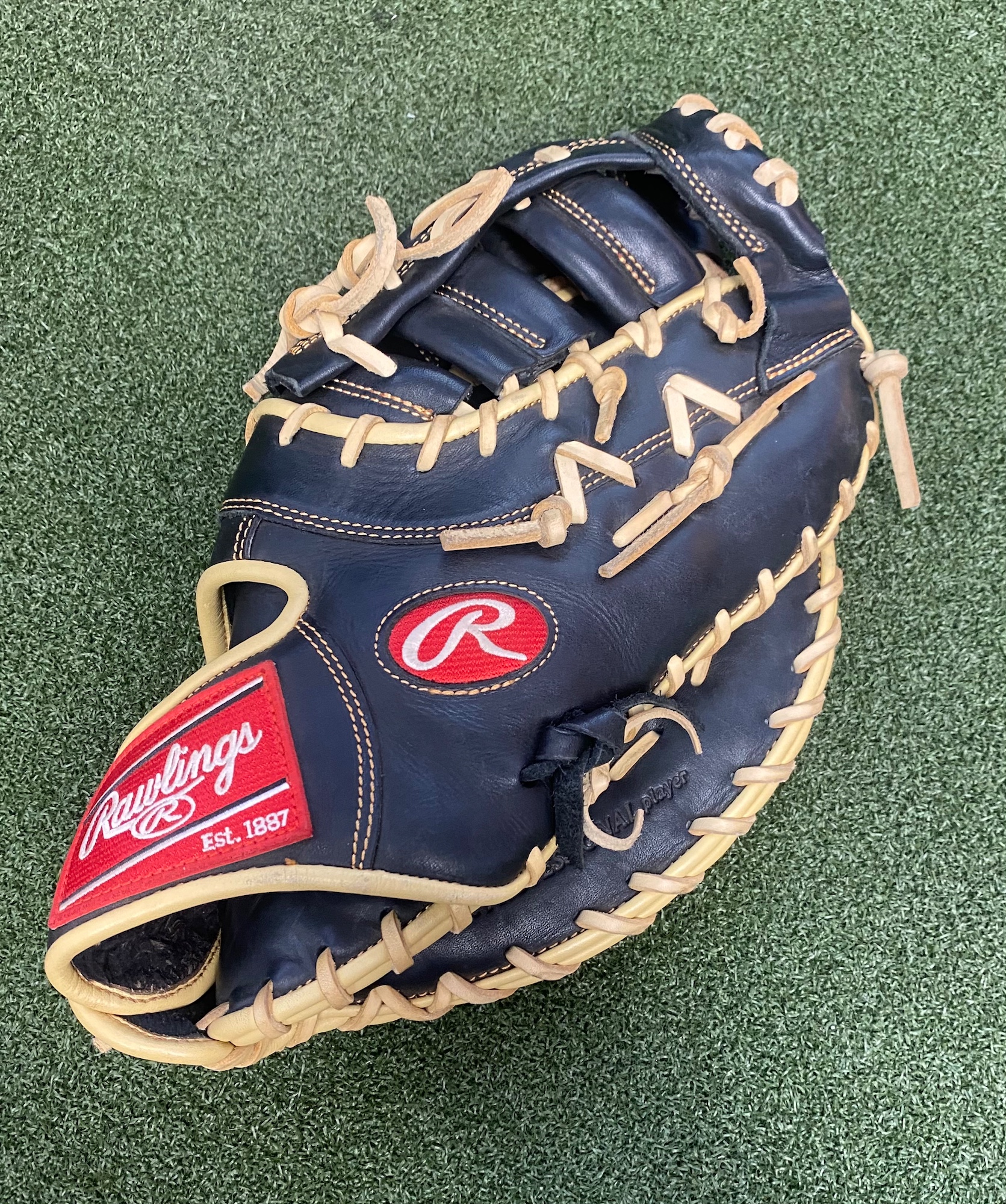Rawlings Gold Glove Elite 13” First Base Glove (1356) | SidelineSwap