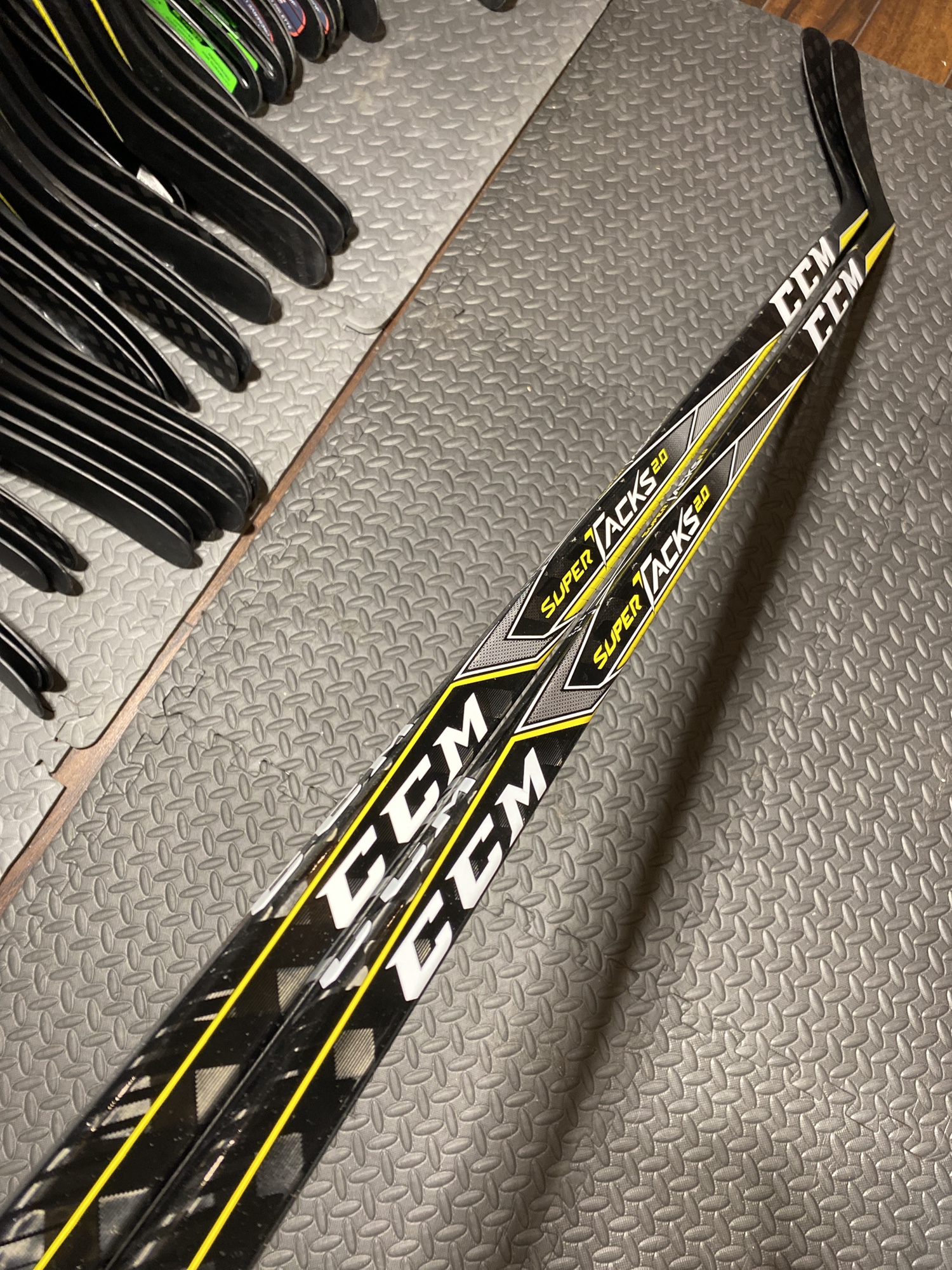 2 Pack New LH Ccm Super Tacks 2.0 P38 85 Flex SidelineSwap