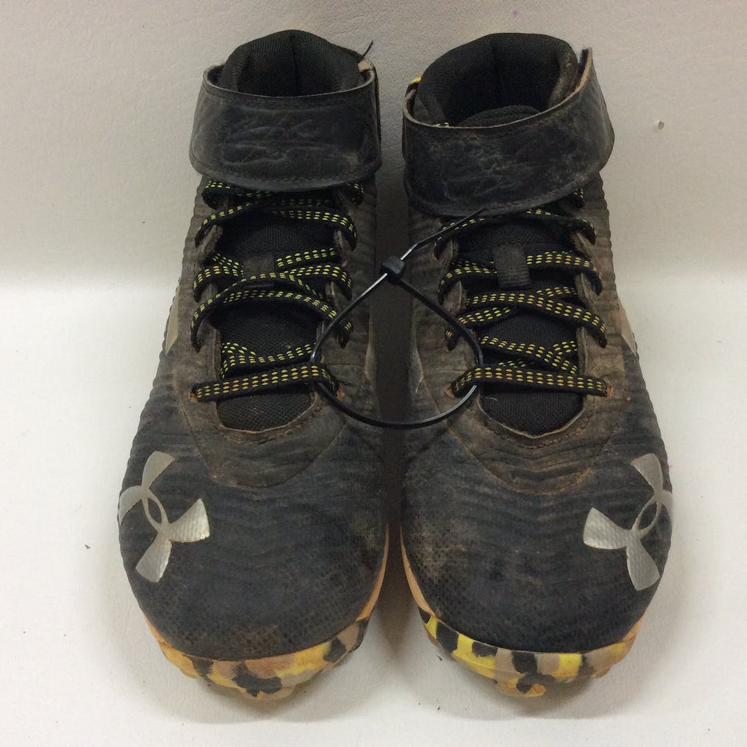 Used Under Armour Bh Junior 04 Baseball & Softball Cleats SidelineSwap