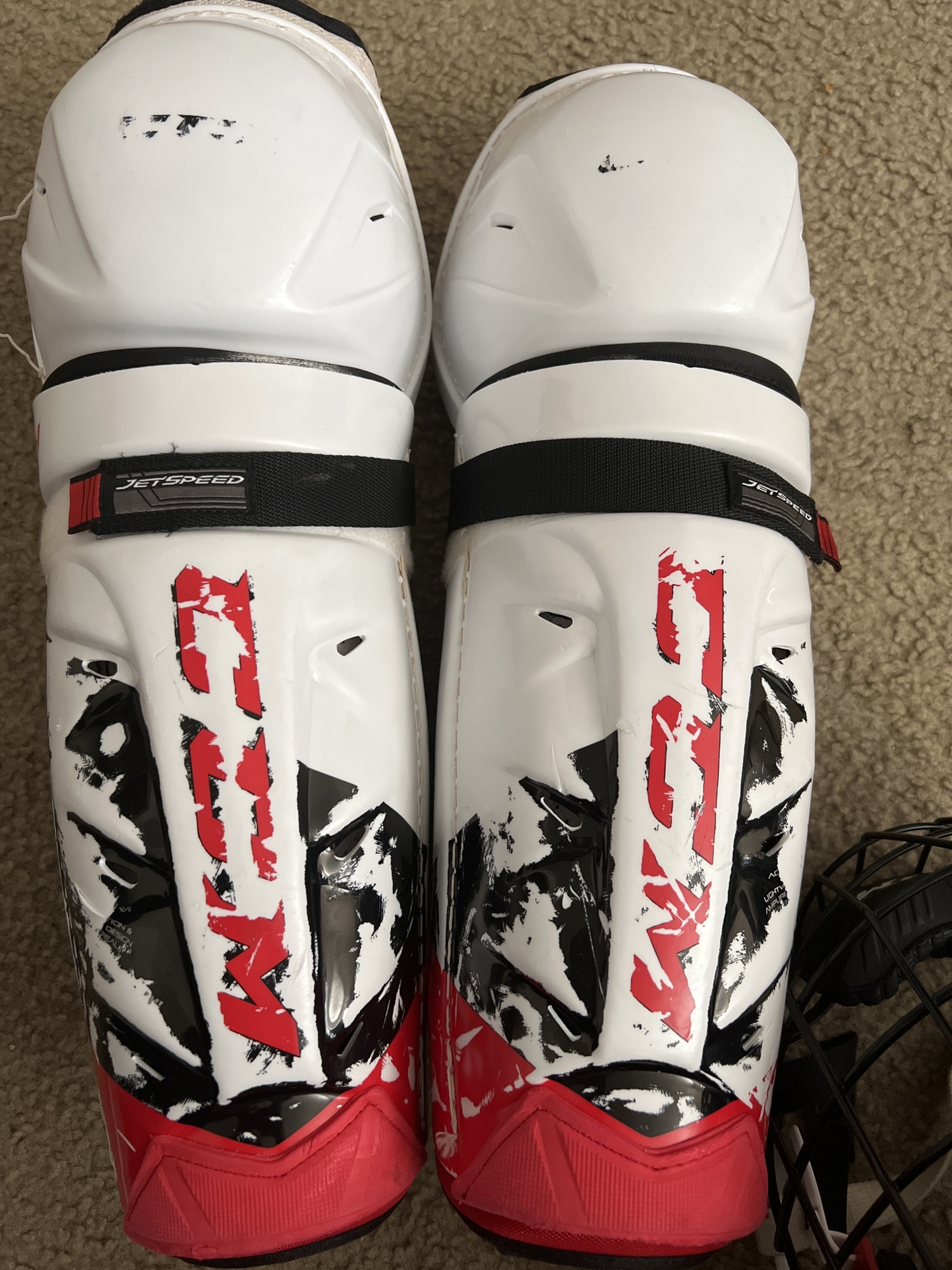 CCM Jetspeed FT4 pro Shin Pads SidelineSwap