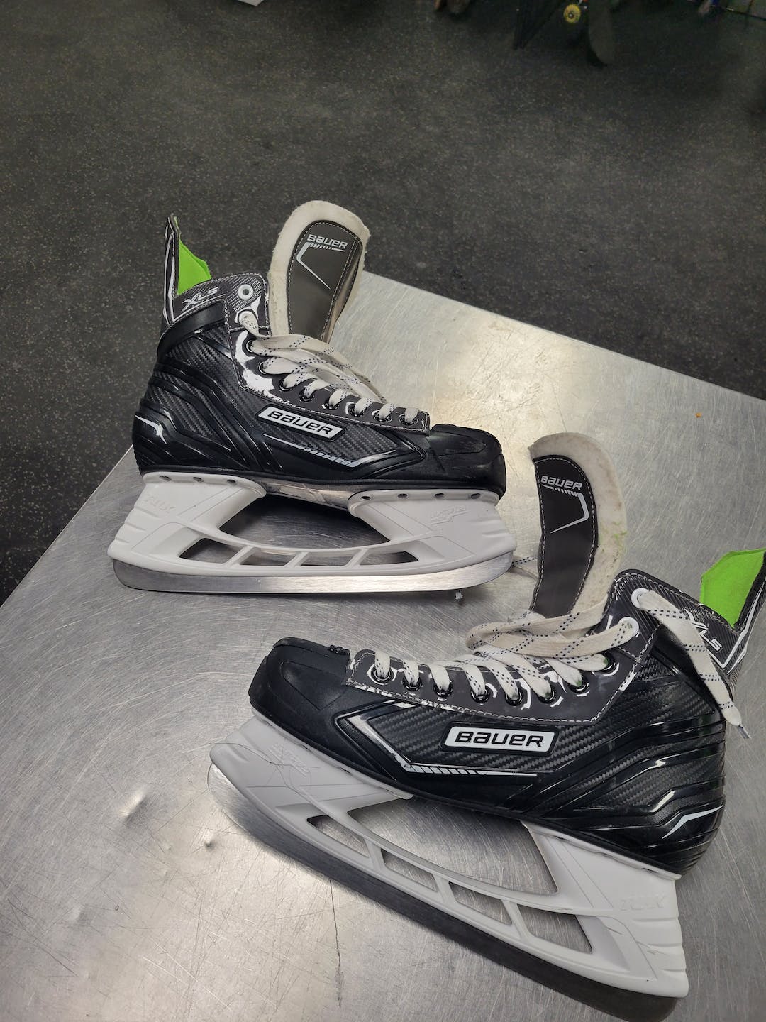 Used Bauer Xls Senior 11 Ice Hockey Skates SidelineSwap