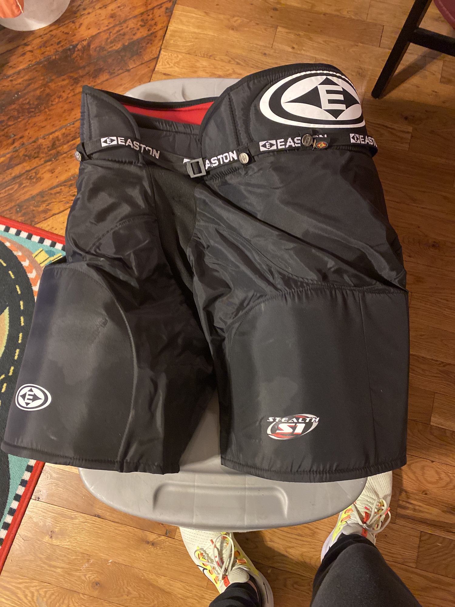 Senior Large Easton Stealth Hockey Pants SidelineSwap