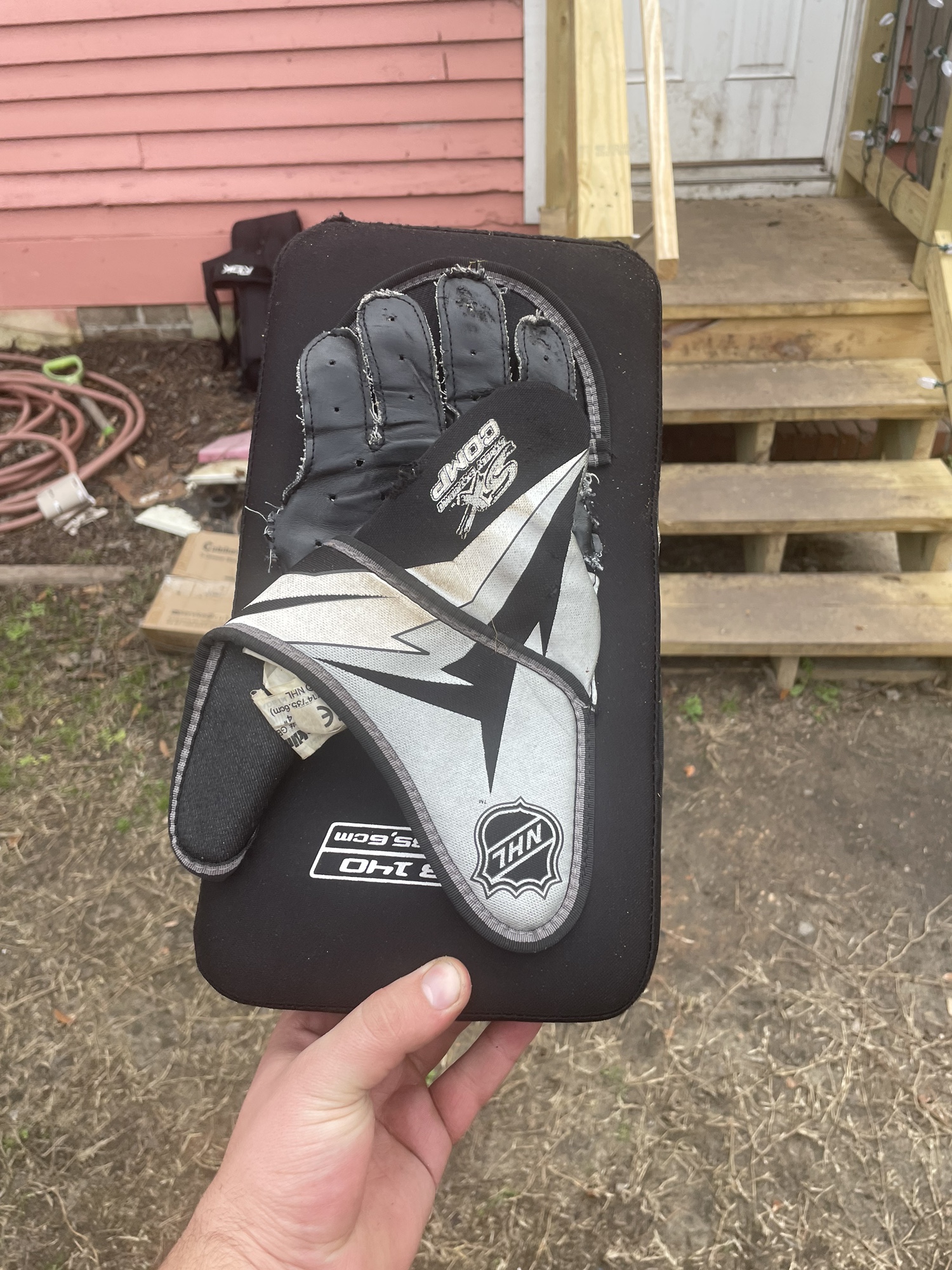 Used Regular Street Hockey Blocker SidelineSwap