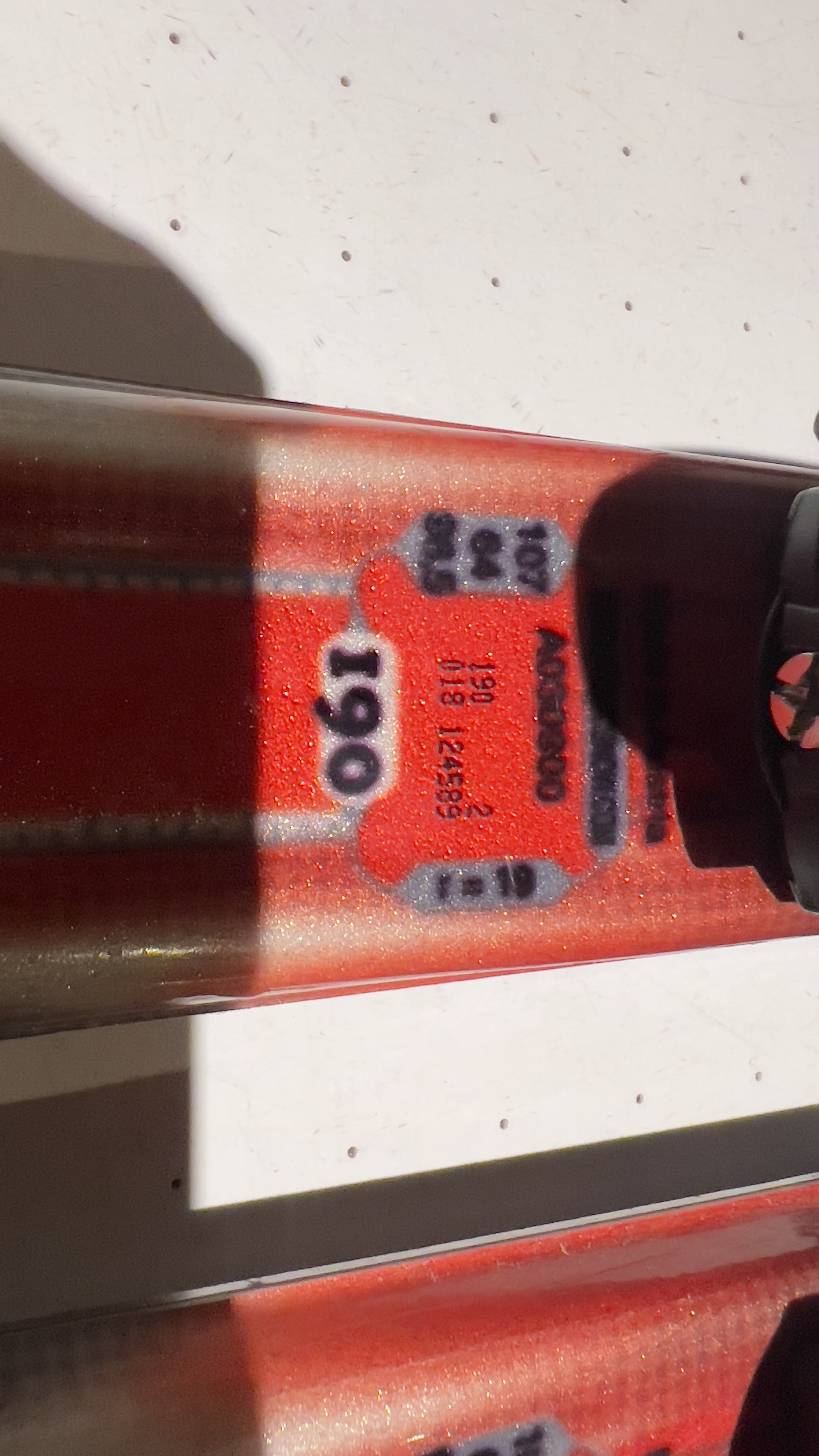 Atomic Beta Carv 8 18 Used All Mountain With Bindings Skis