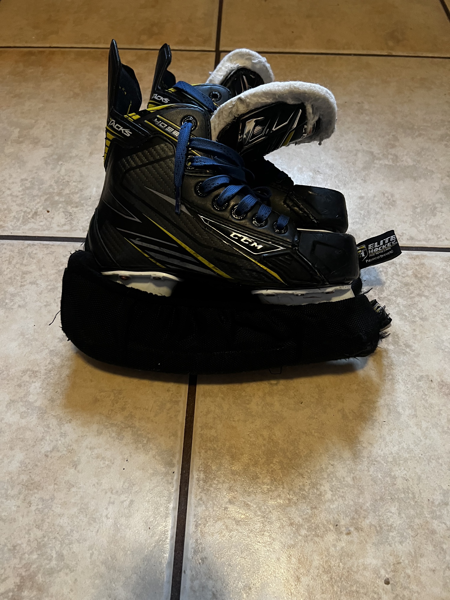 Used CCM Size 2 Tacks 4092 Hockey Skates SidelineSwap