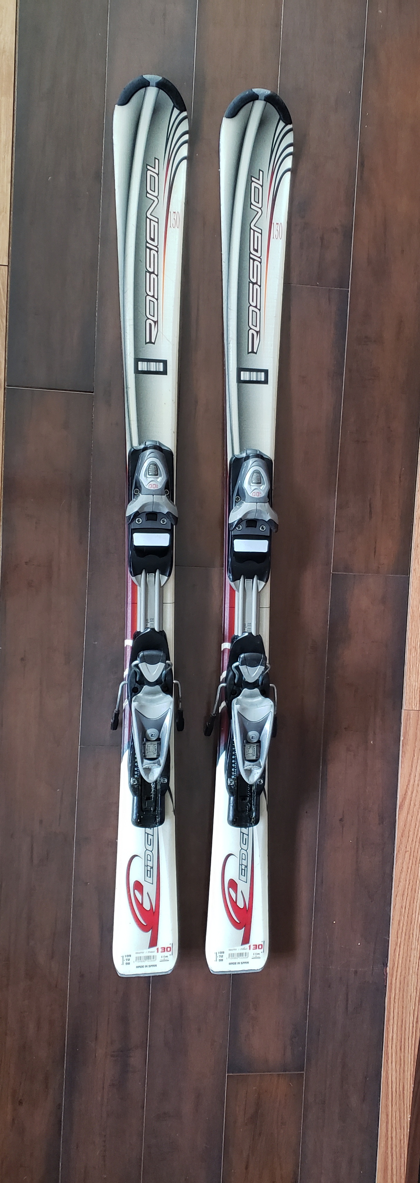 130cm ROSSIGNOL EDGE ADULT SKIS w/Rossignol Easy Adjust To Most Adult