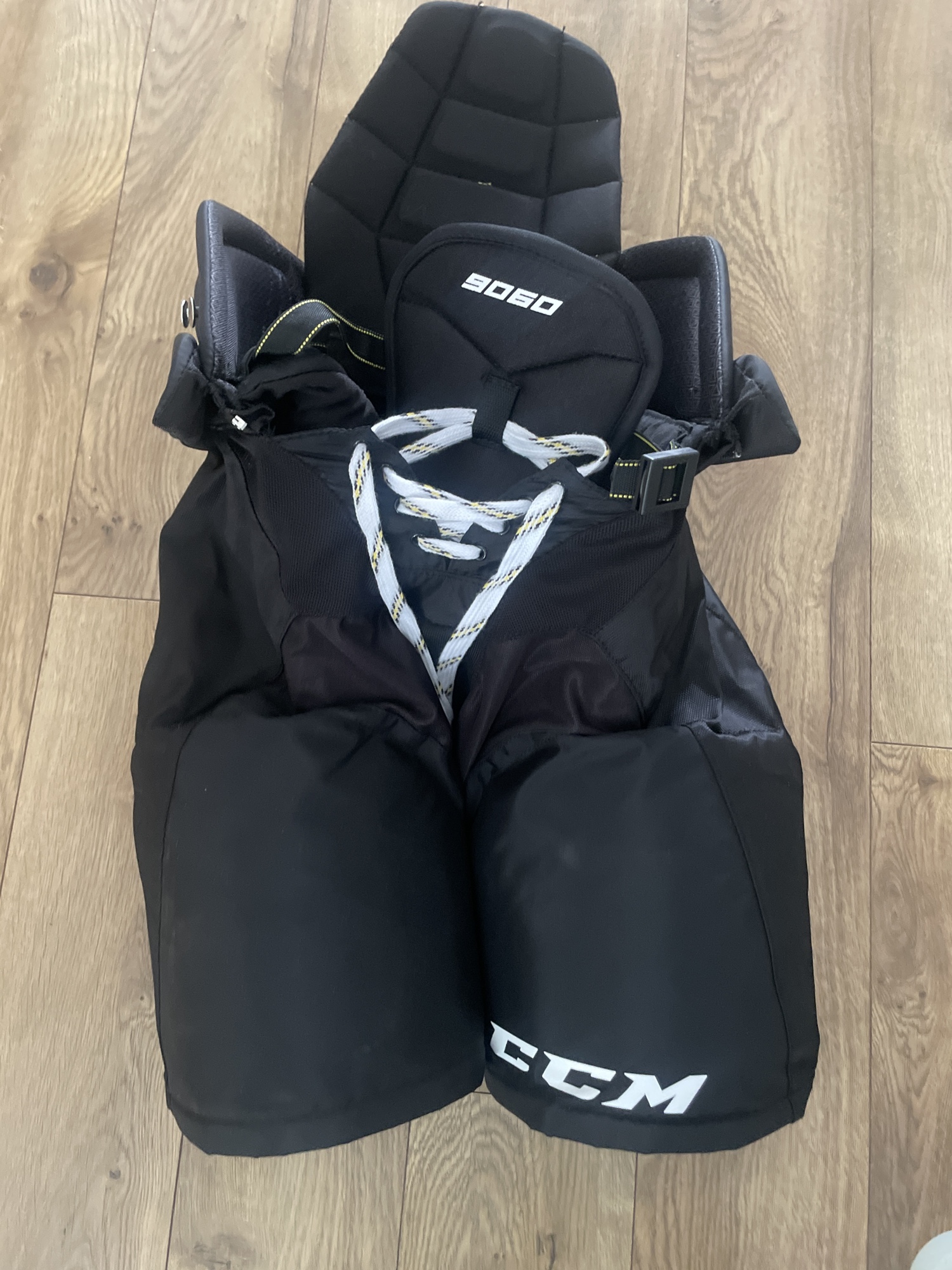 Senior Small CCM Tacks 9060 Hockey Pants SidelineSwap
