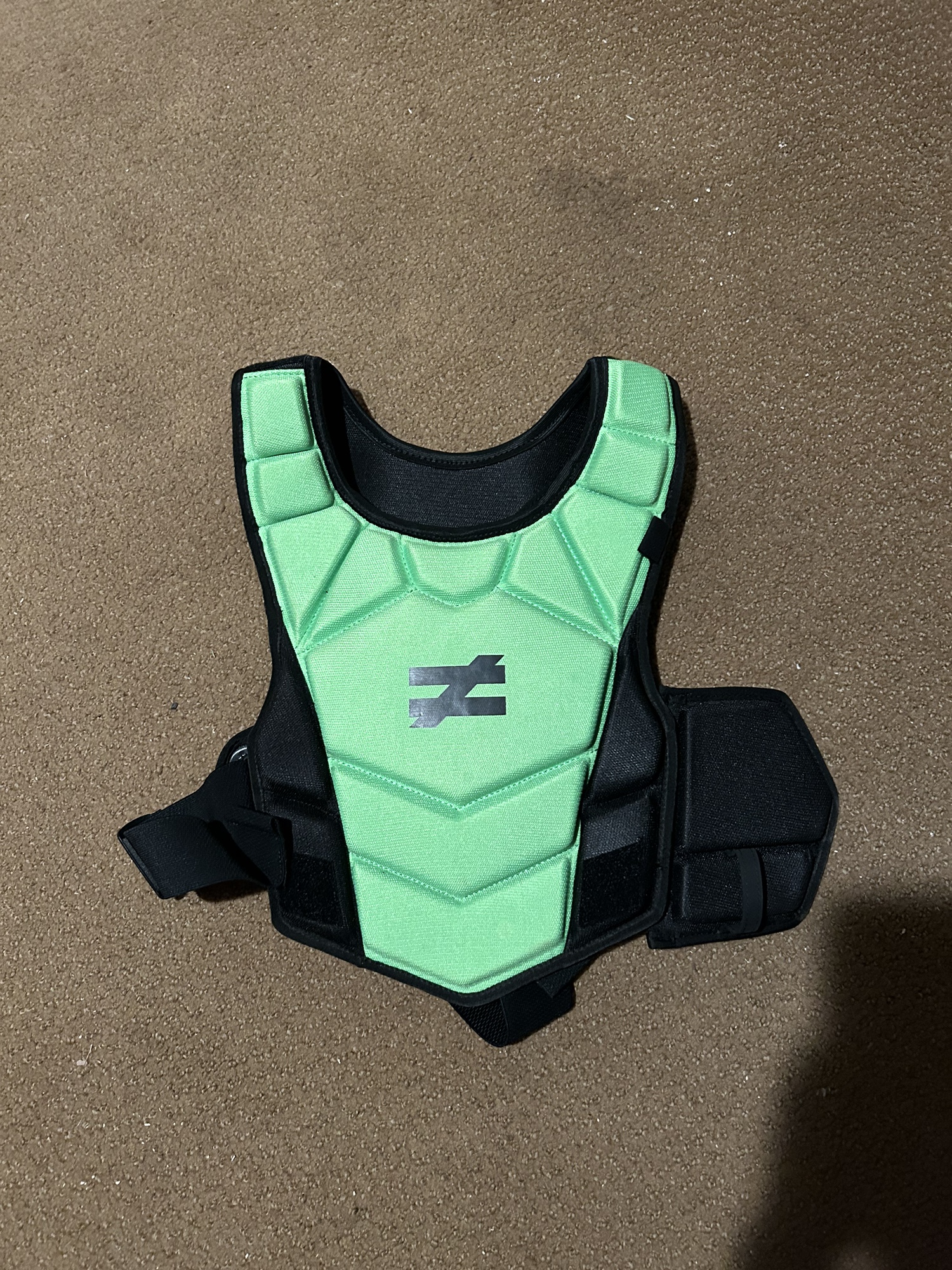 Unequal Field Shoulder Pads SidelineSwap