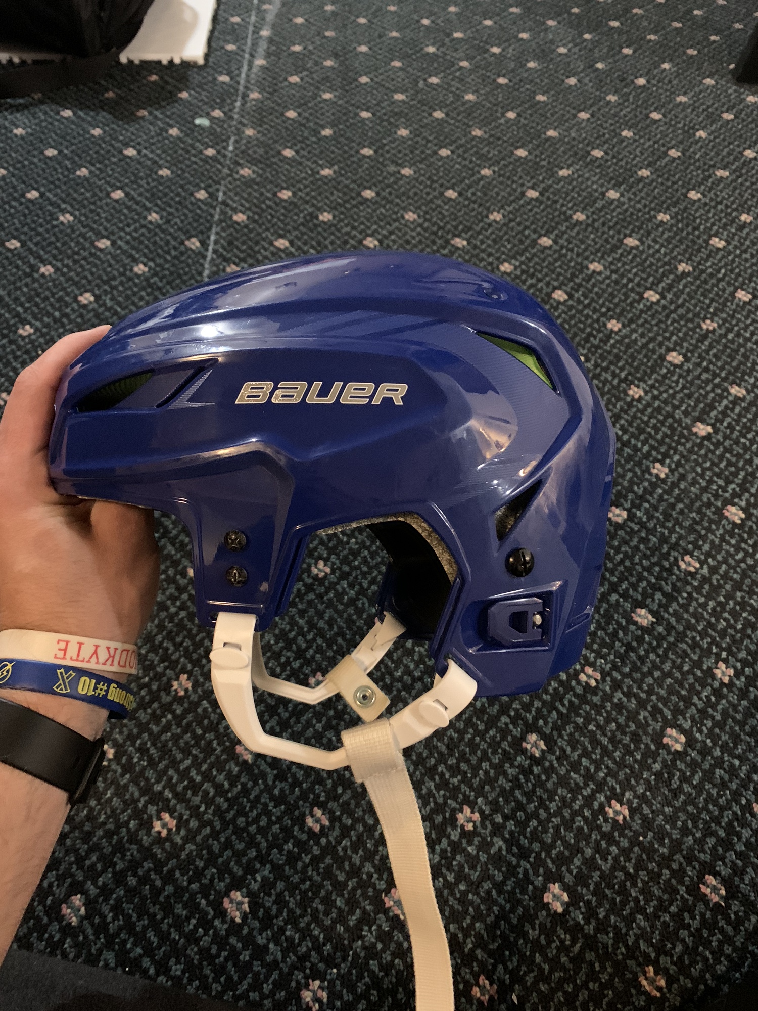 New Medium Bauer Hyperlite Helmet SidelineSwap