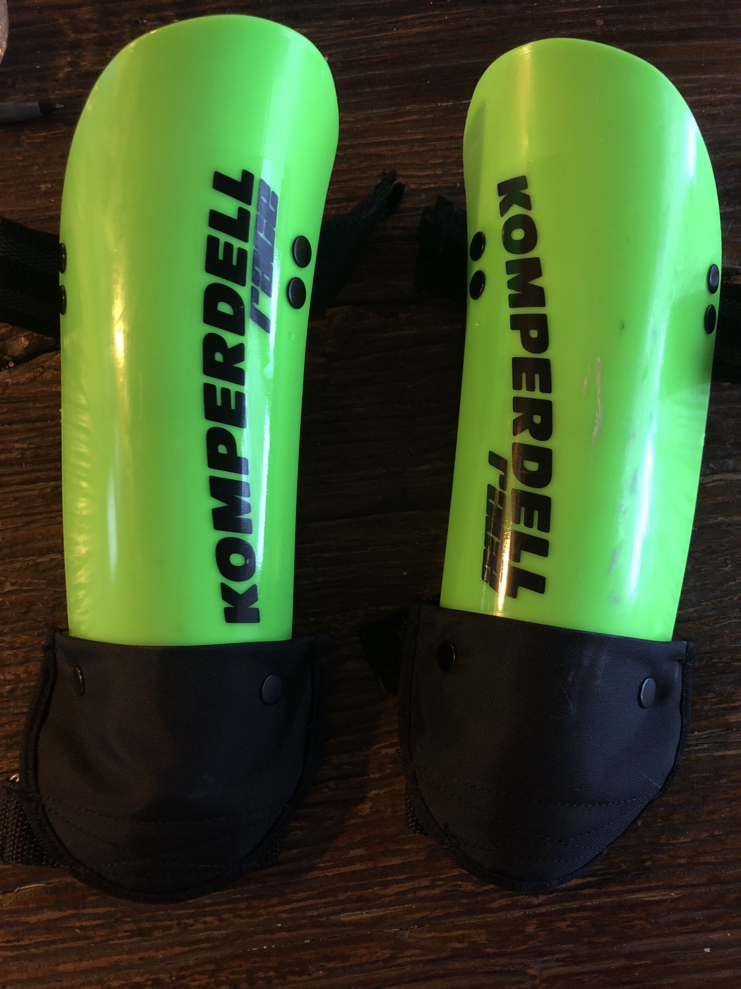 Komperdell Adult arm guards SidelineSwap