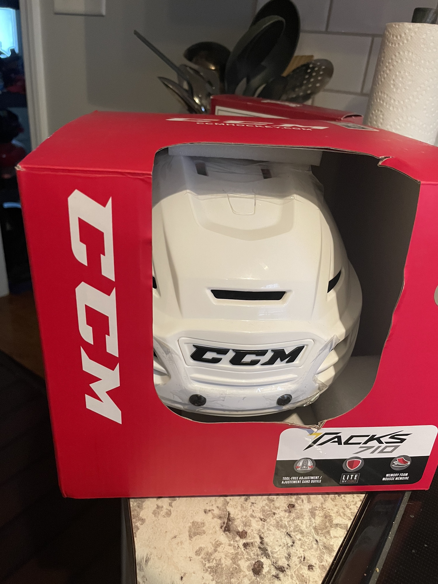 Large CCM Tacks 710 Helmet SidelineSwap