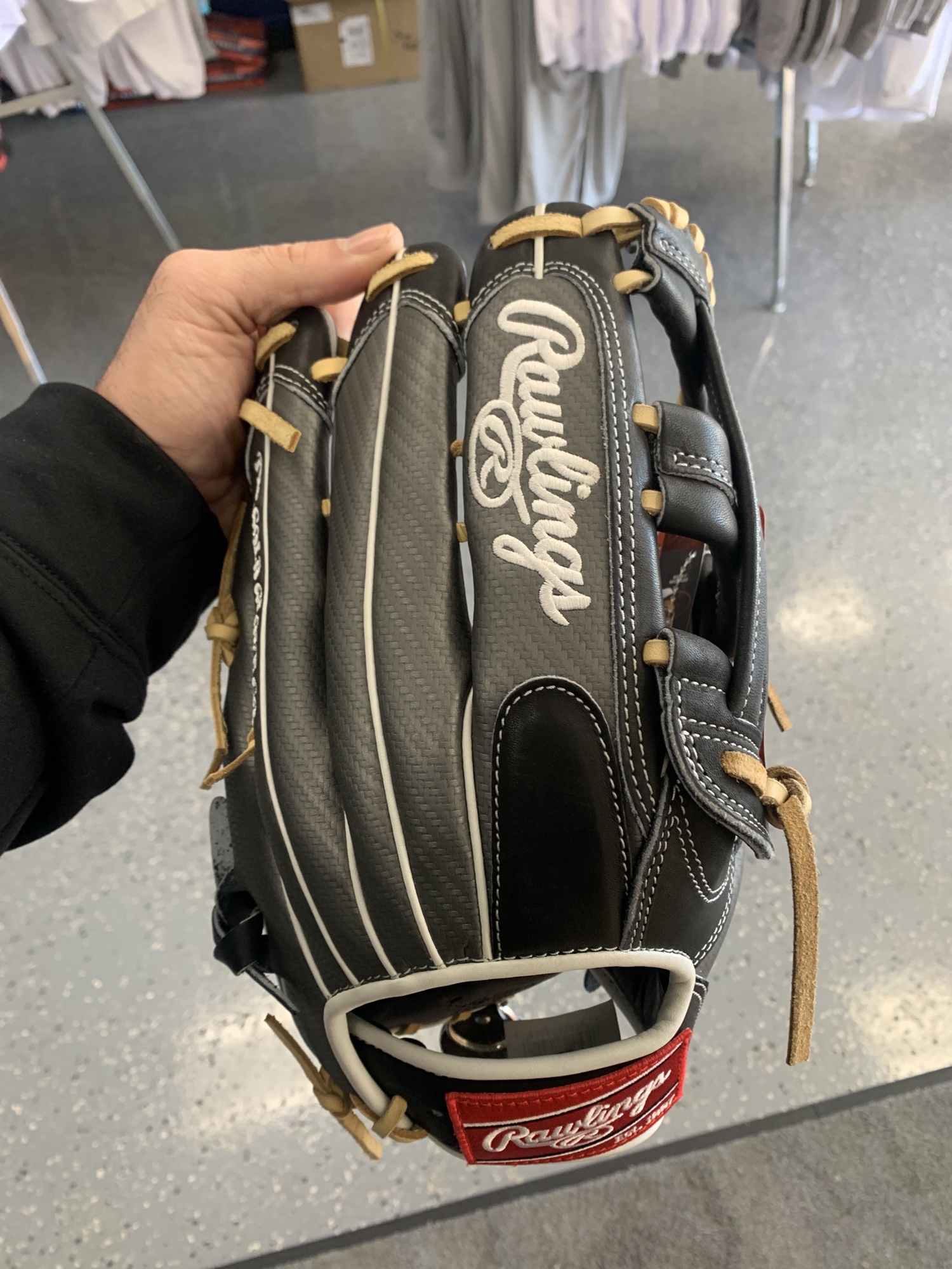 Outfield 12.75" Heart of the Hide Baseball Glove SidelineSwap