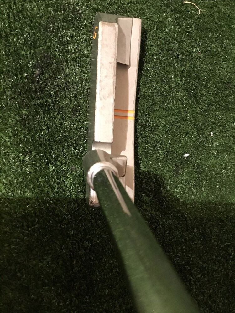 Argolf Arthur Putter 32 Inches (RH) France SidelineSwap