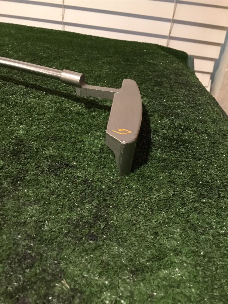 Argolf Arthur Putter 32 Inches (RH) France SidelineSwap