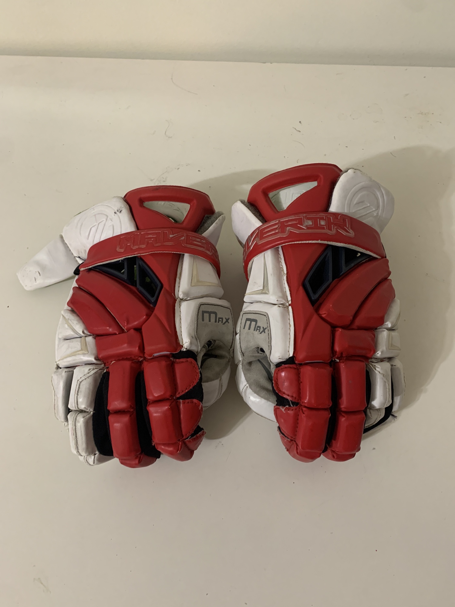 Used Player's Maverik 13" Max Lacrosse Gloves SidelineSwap