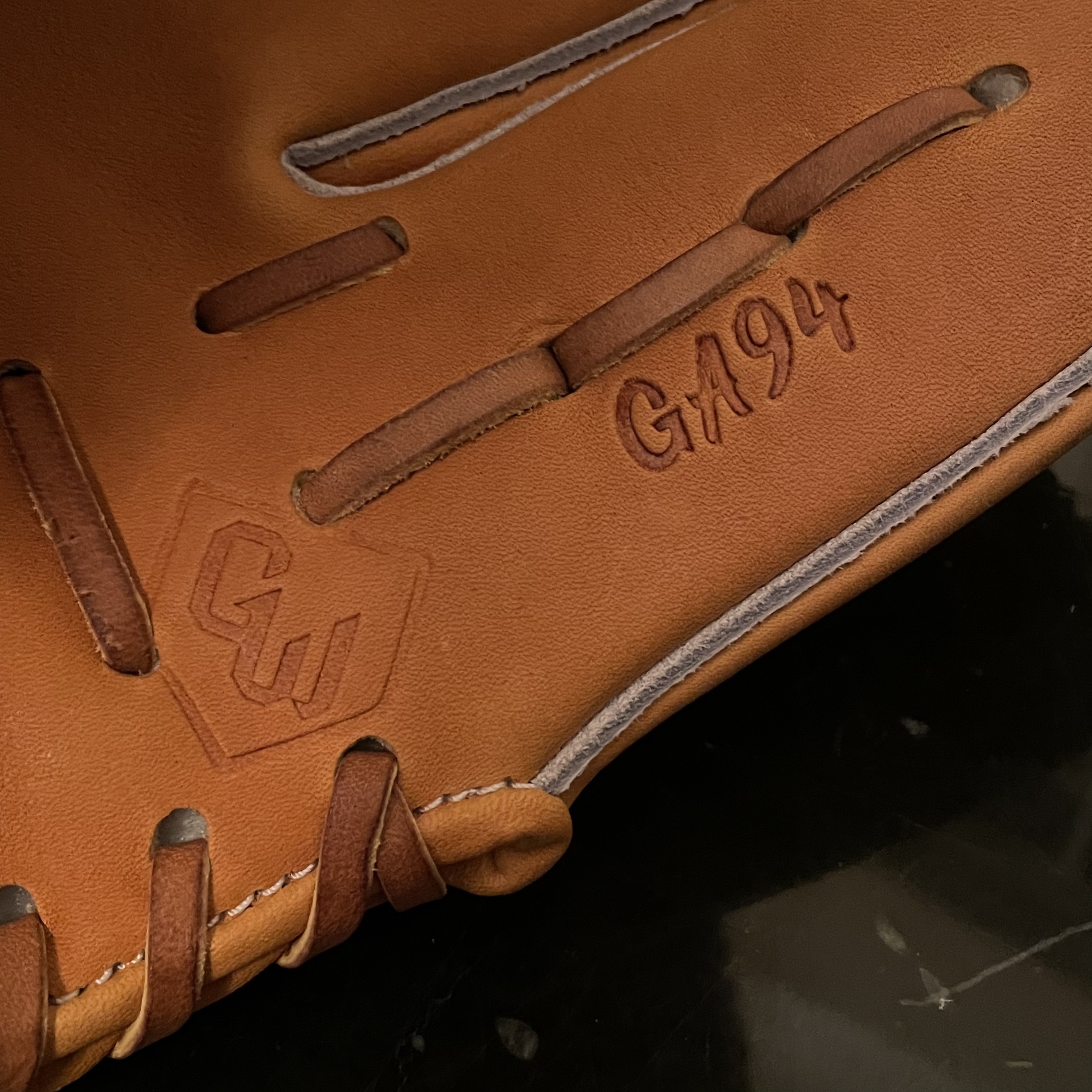 NWT GLOVEWORKS 12 INCH LIMITED EDITION HORWEEN WINGTIP BASEBALL GLOVE