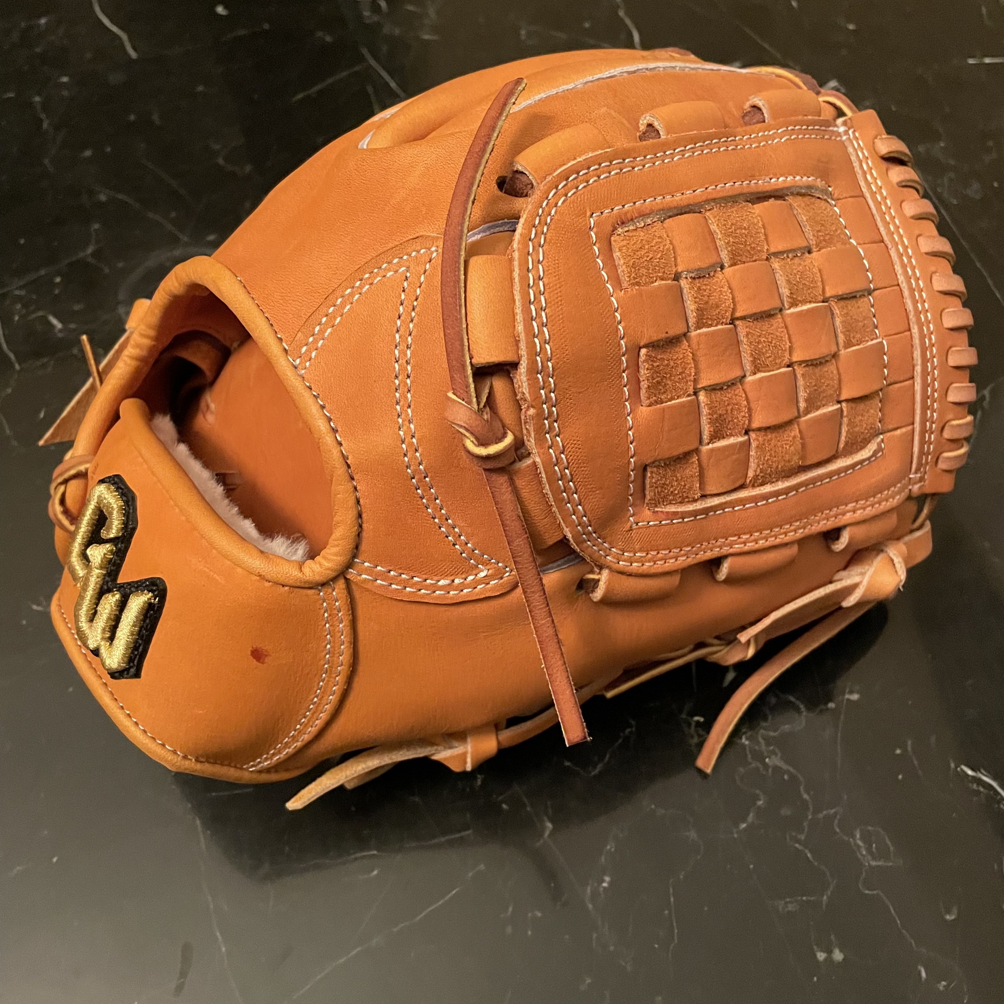 NWT GLOVEWORKS 12 INCH LIMITED EDITION HORWEEN WINGTIP BASEBALL GLOVE