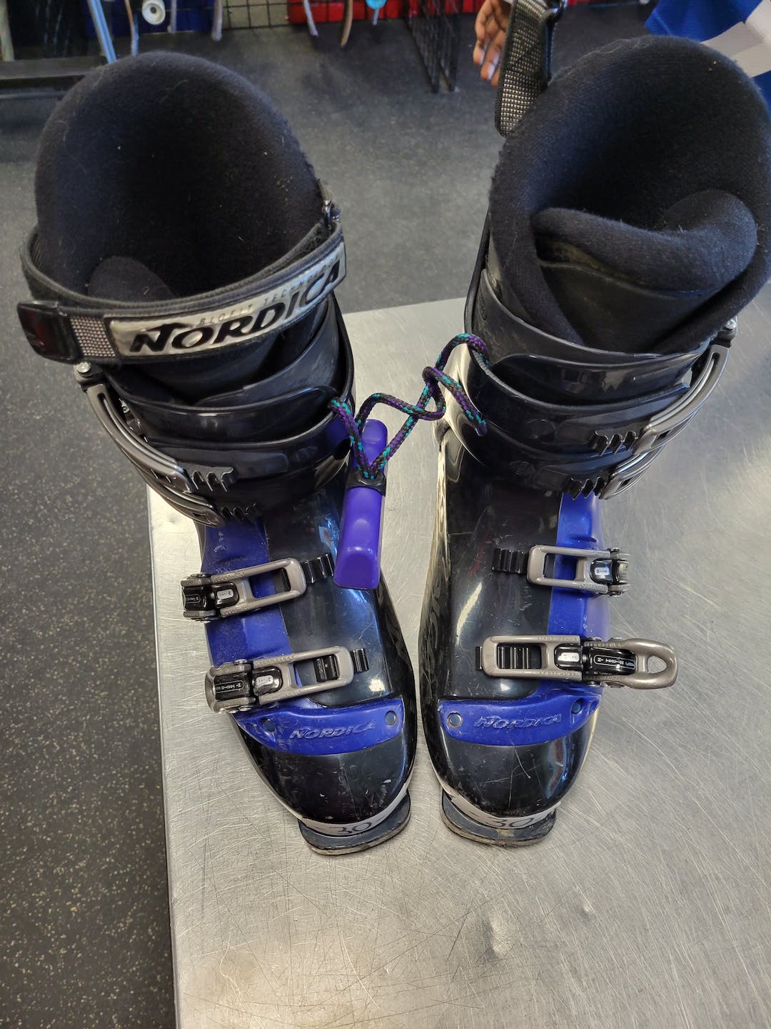 Used Nordica Gp Boots 330 Mp M15 Men's Downhill Ski Boots SidelineSwap