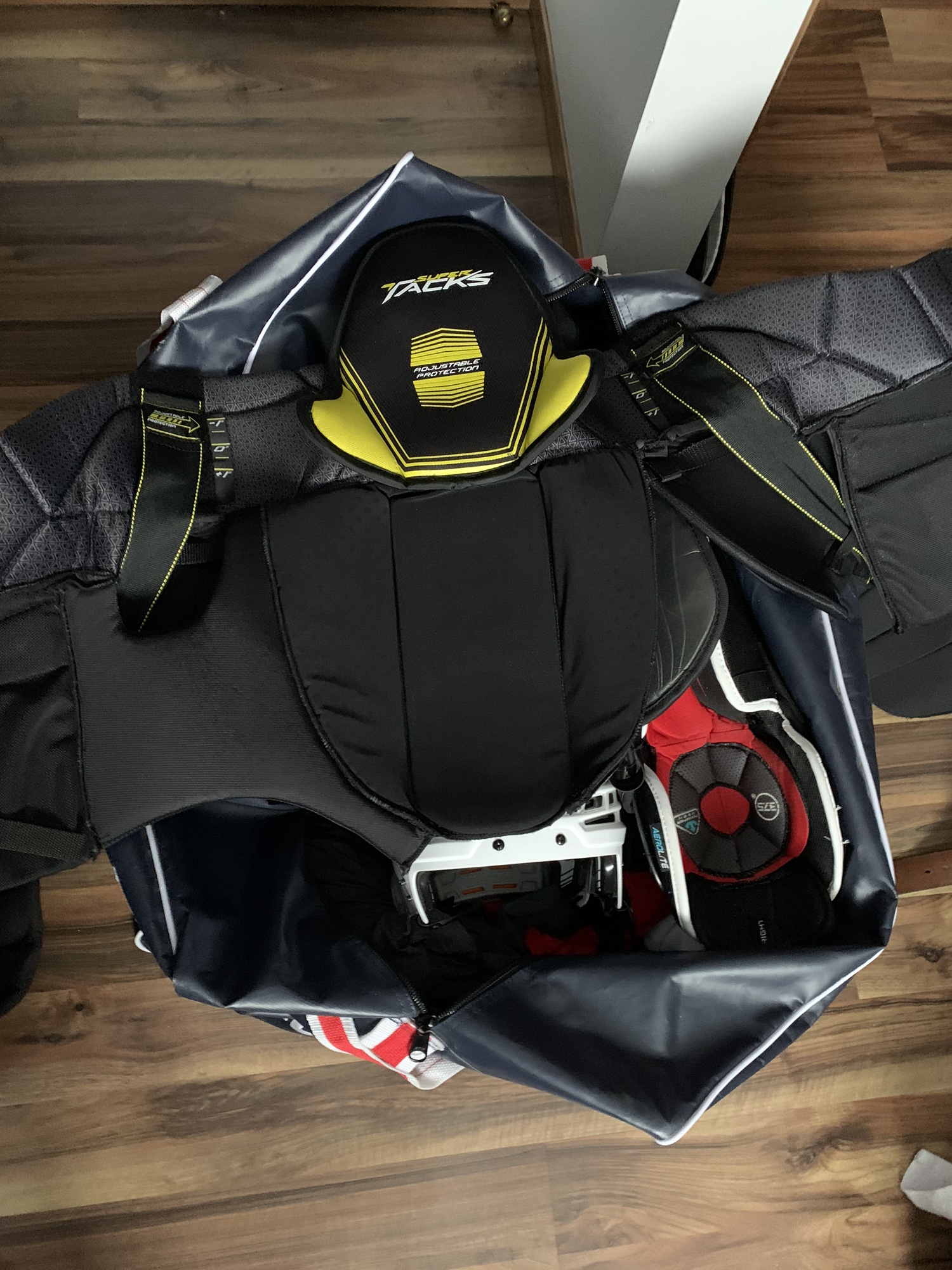 Used Large CCM Super Tacks Girdle SidelineSwap