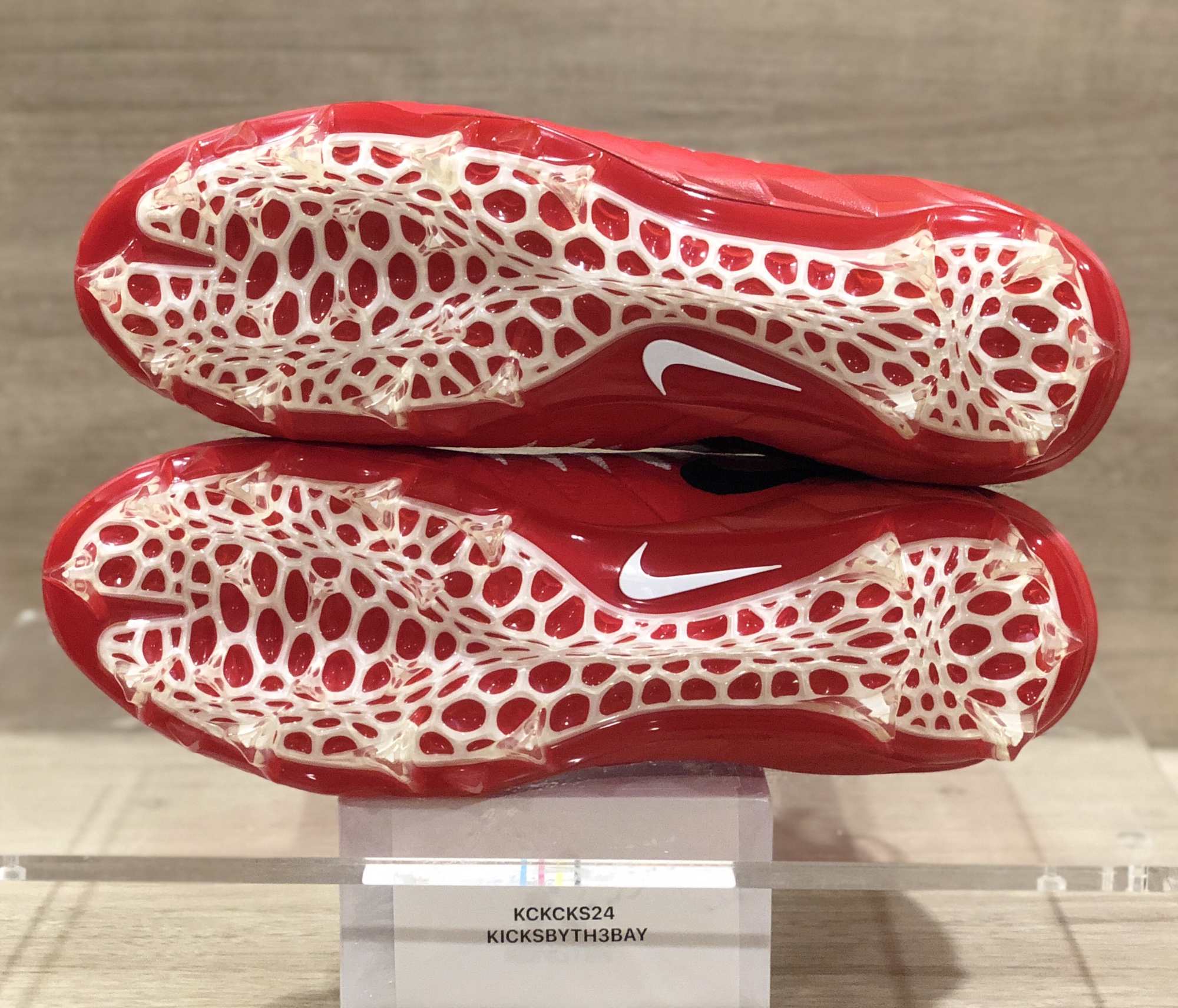 nike alpha menace pro low