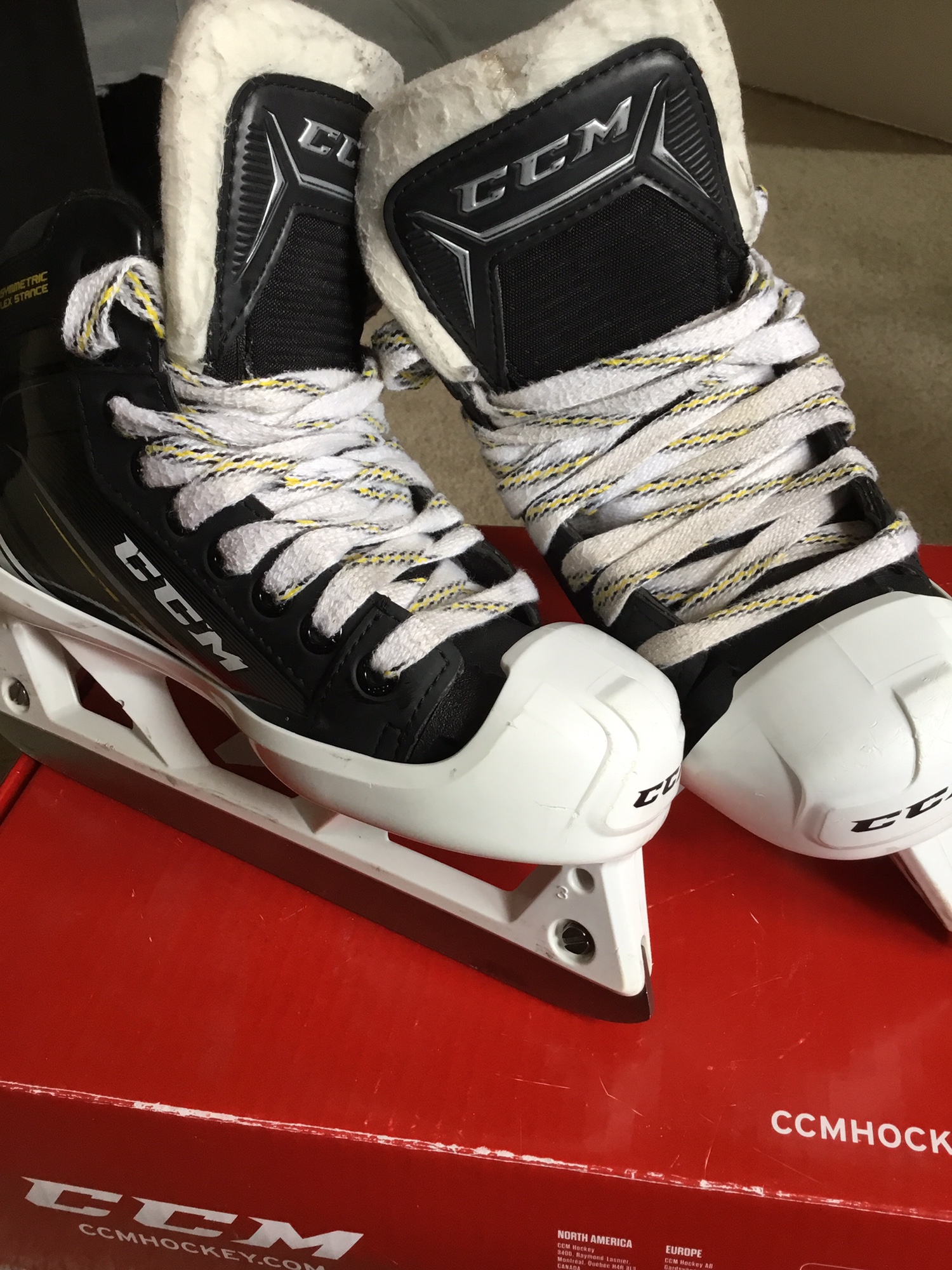CCM Junior Size 3D Tacks 9060 Hockey Goalie Skates SidelineSwap