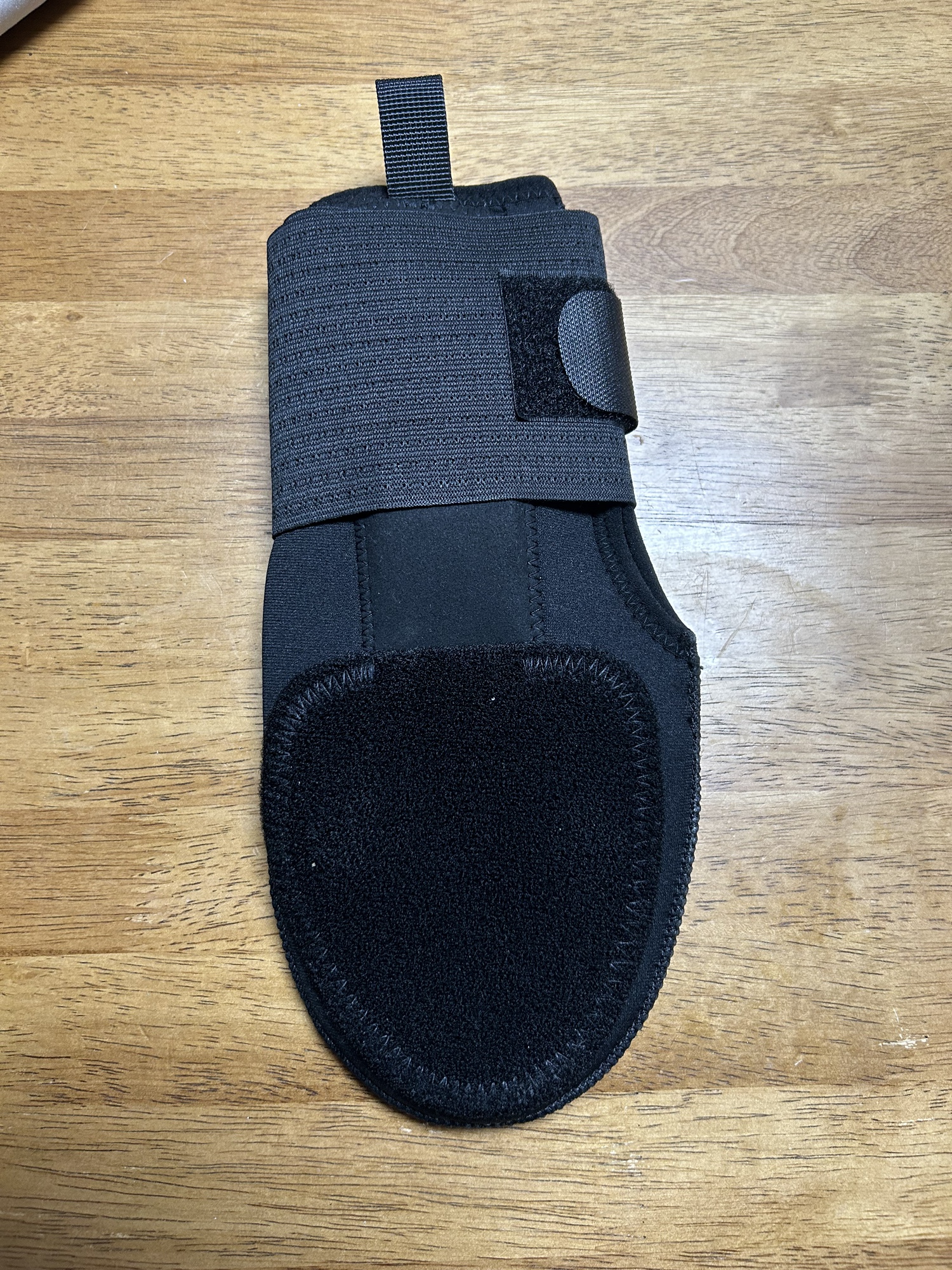 Black New Senior EvoShield Wrist Guards Sliding mitt SidelineSwap