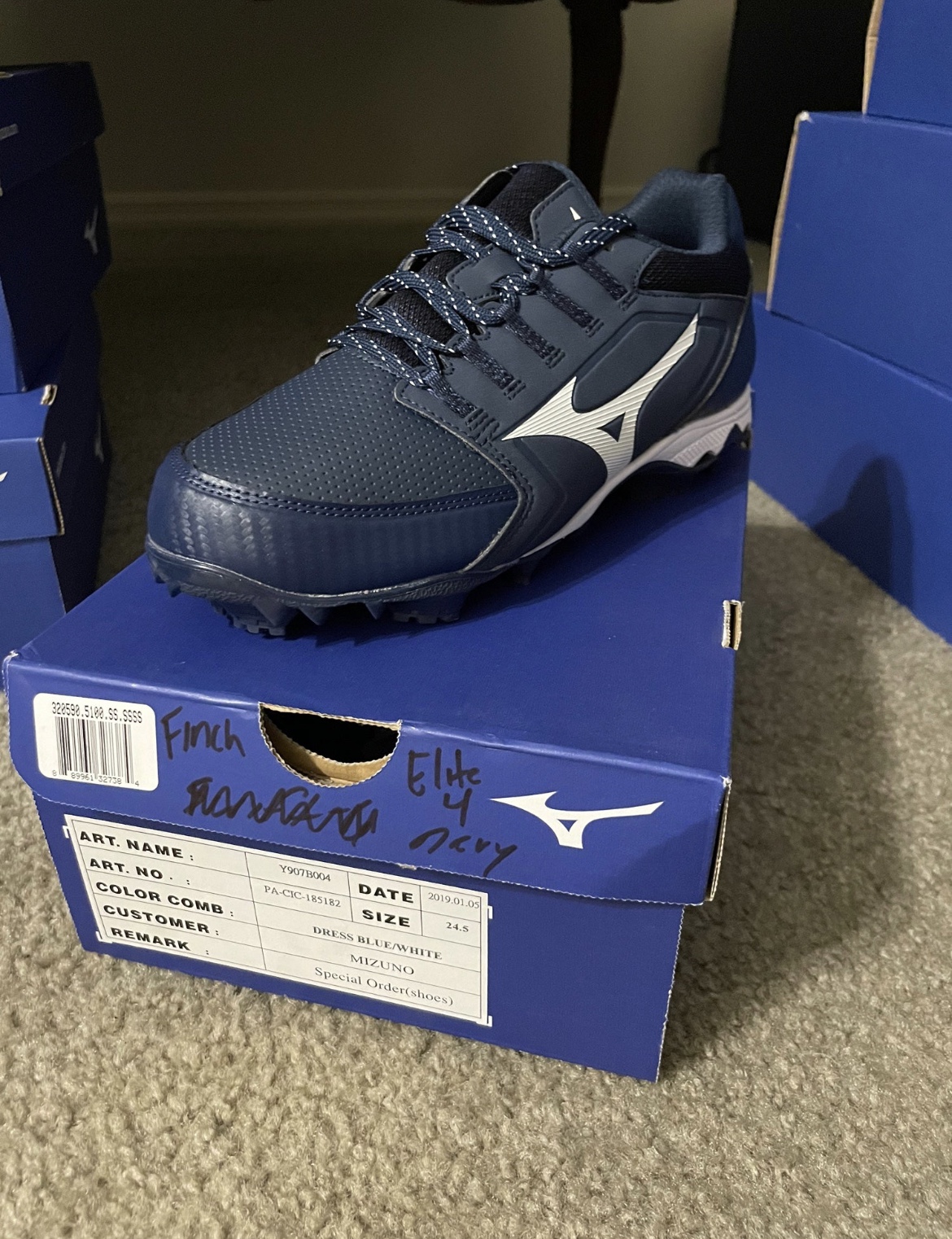 mizuno turf shoes