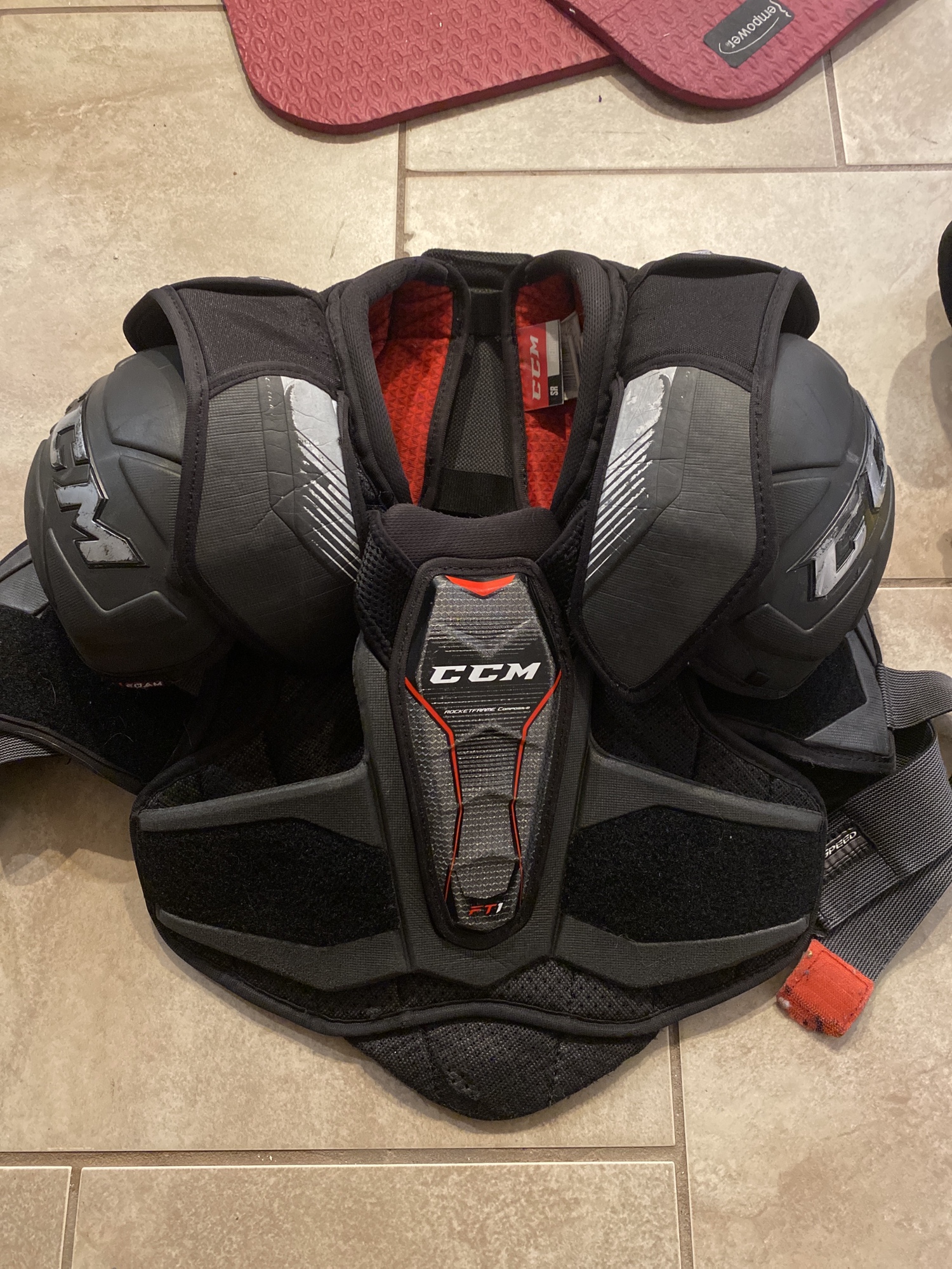 Senior Medium CCM JetSpeed FT1 Shoulder Pads SidelineSwap