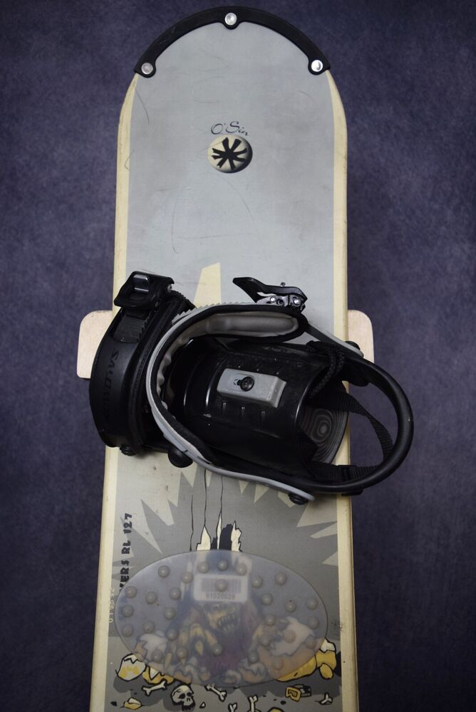 O'SIN SNOWBOARD SIZE 127 CM WITH SALOMON SMALL BINDINGS