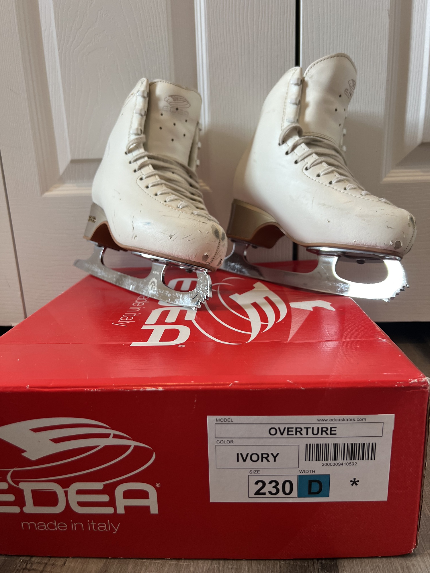 Edea Overture 230 D Coronation Ace blades SidelineSwap