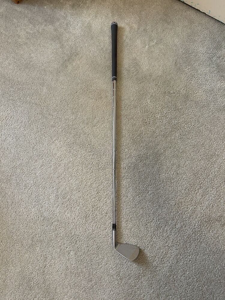 TAYLORMADE P790 PITCHING WEDGE LEFT HANDED DG S300 STEEL SHAFT