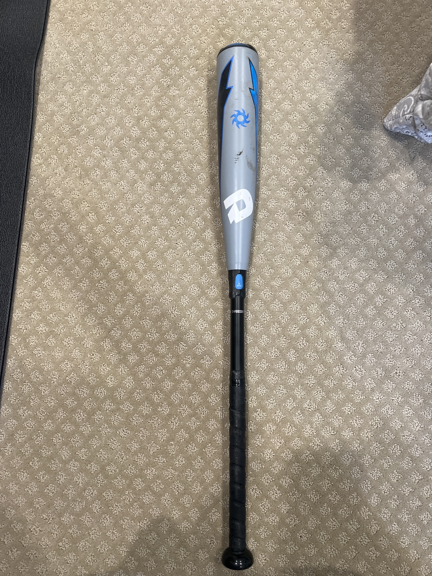 Used USABat Certified DeMarini Voodoo Alloy Bat 10 20OZ 30" SidelineSwap