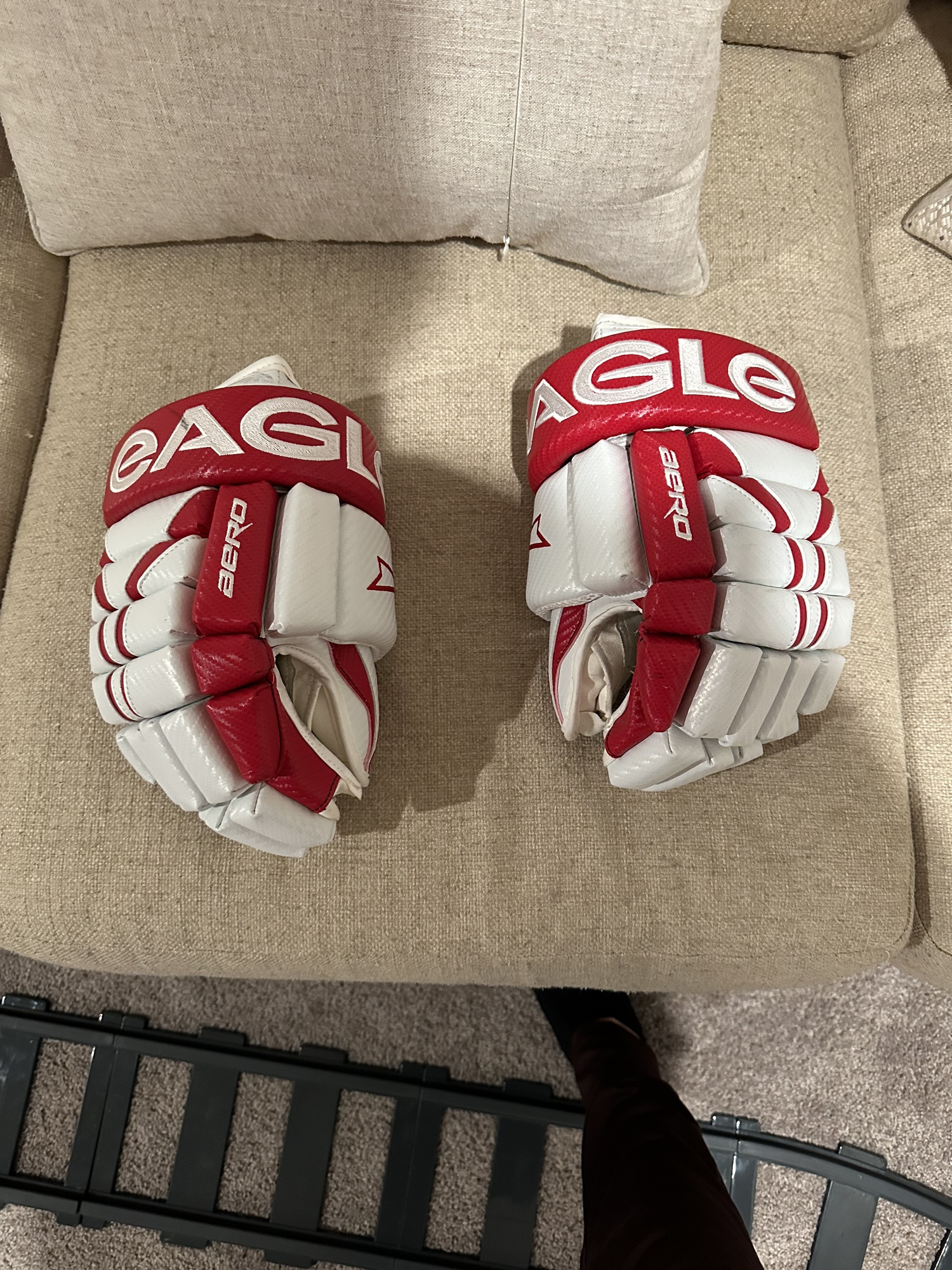 Custom Eagle Gloves red and white carbon SidelineSwap